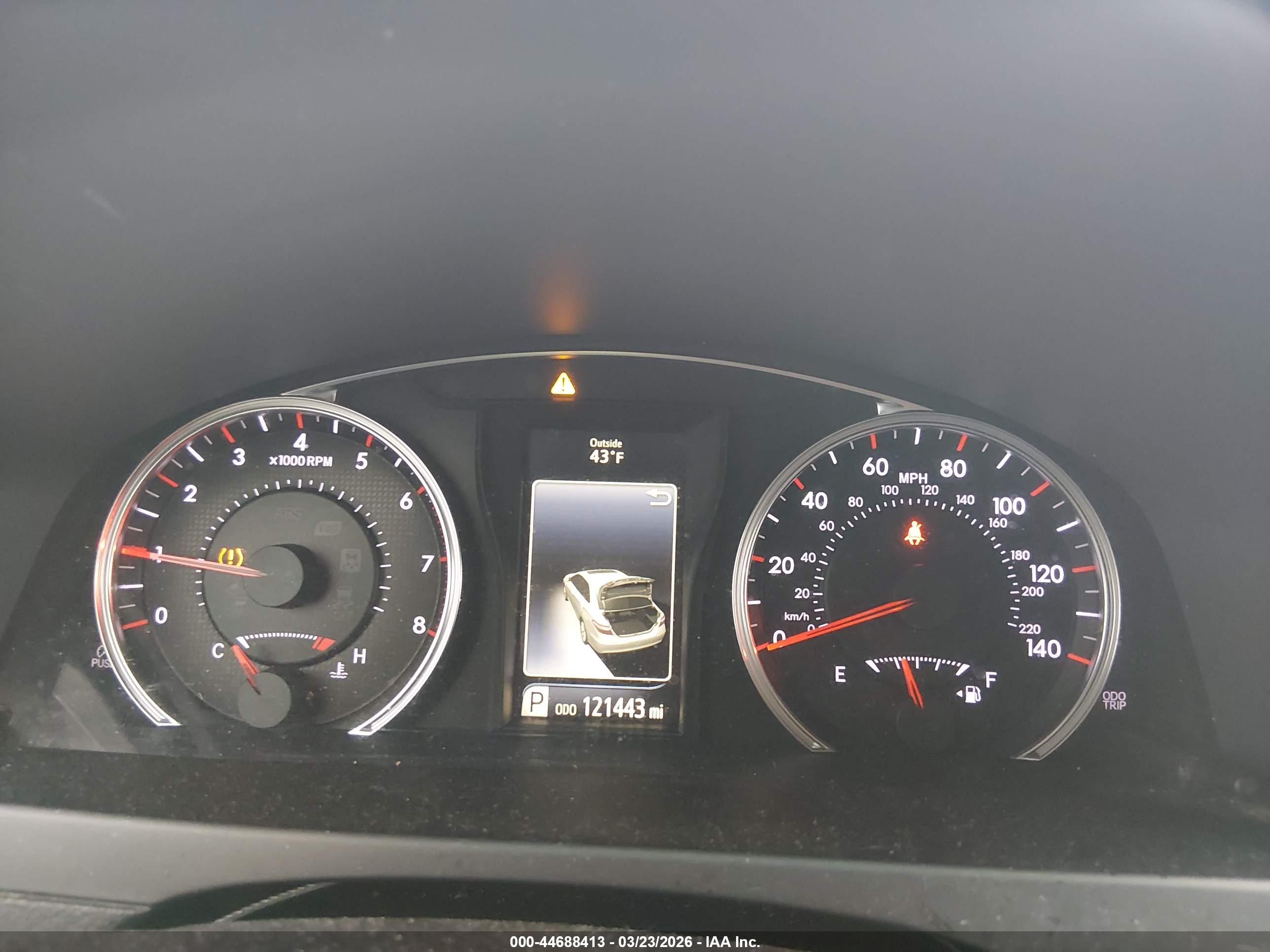 TOYOTA CAMRY image 7