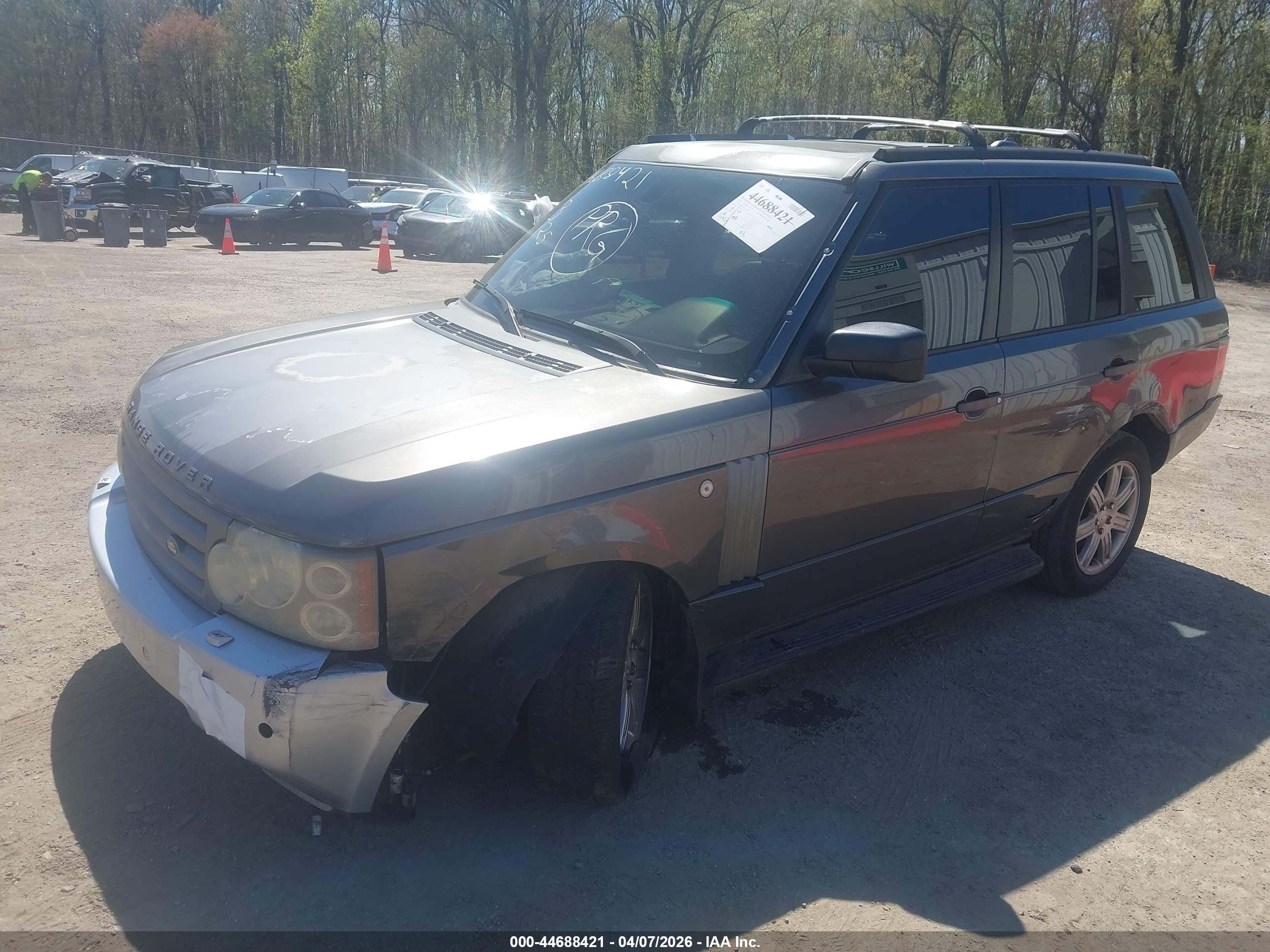 LAND ROVER image 2