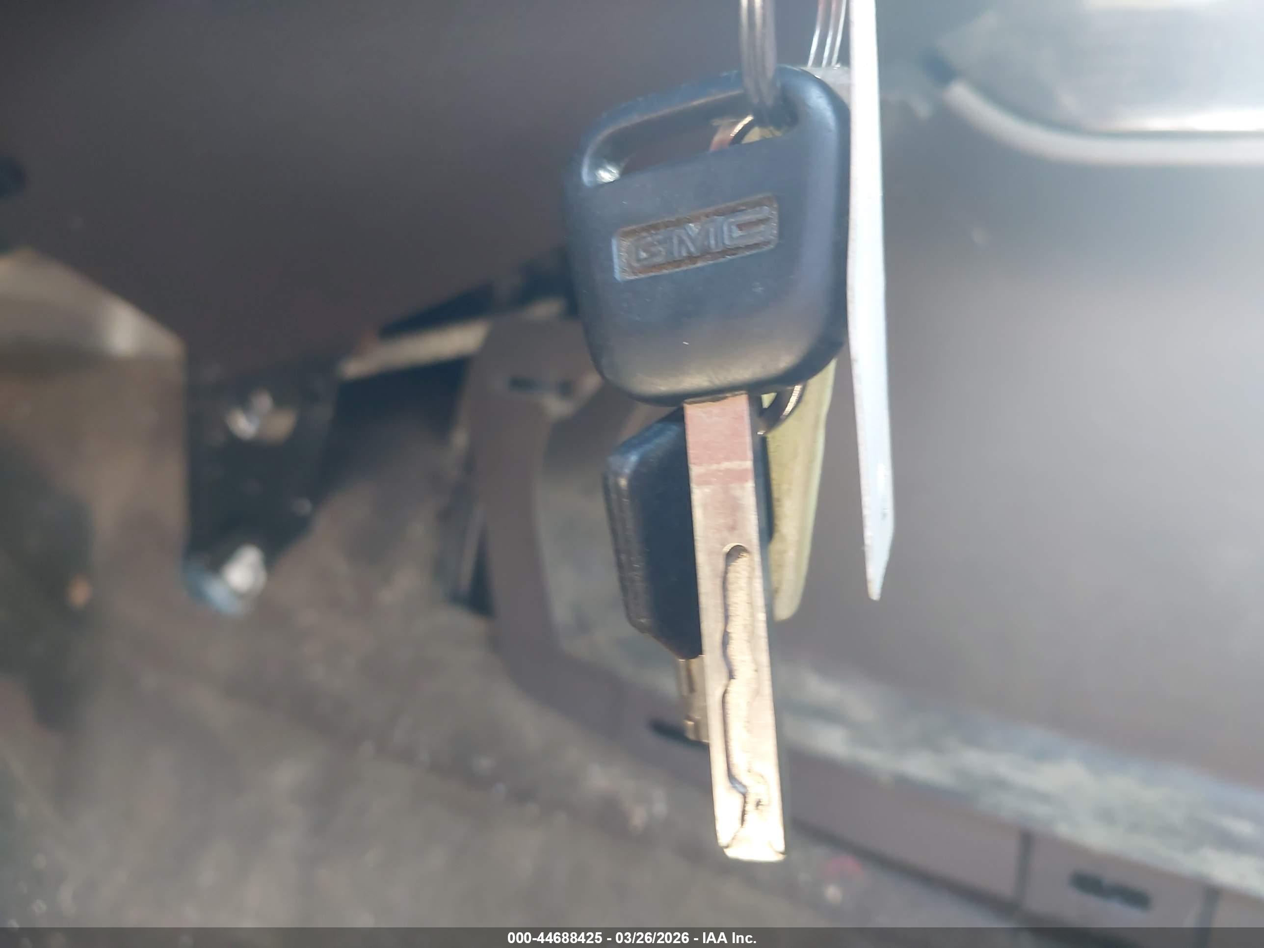 GMC SIERRA image 11