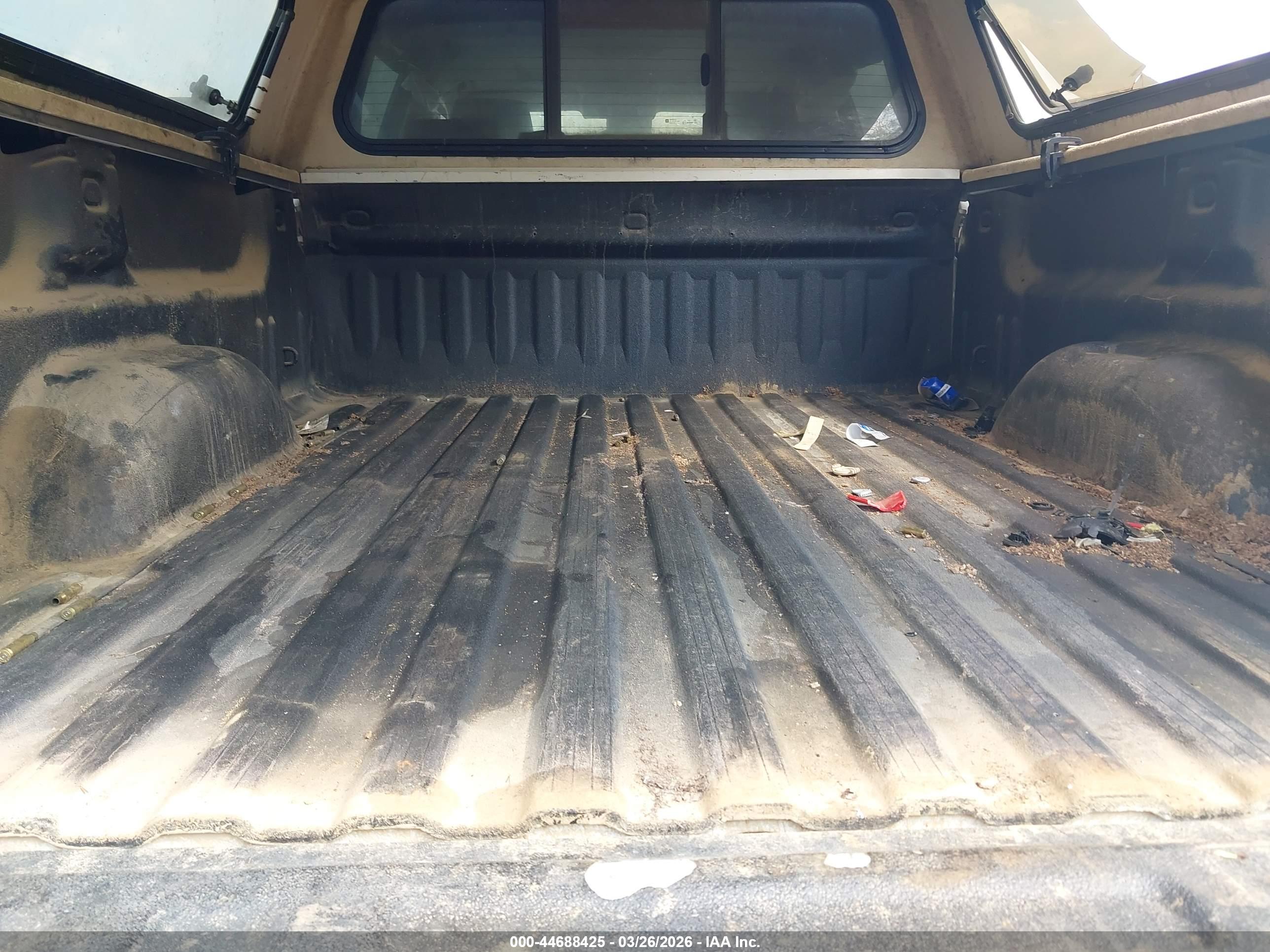 GMC SIERRA image 7