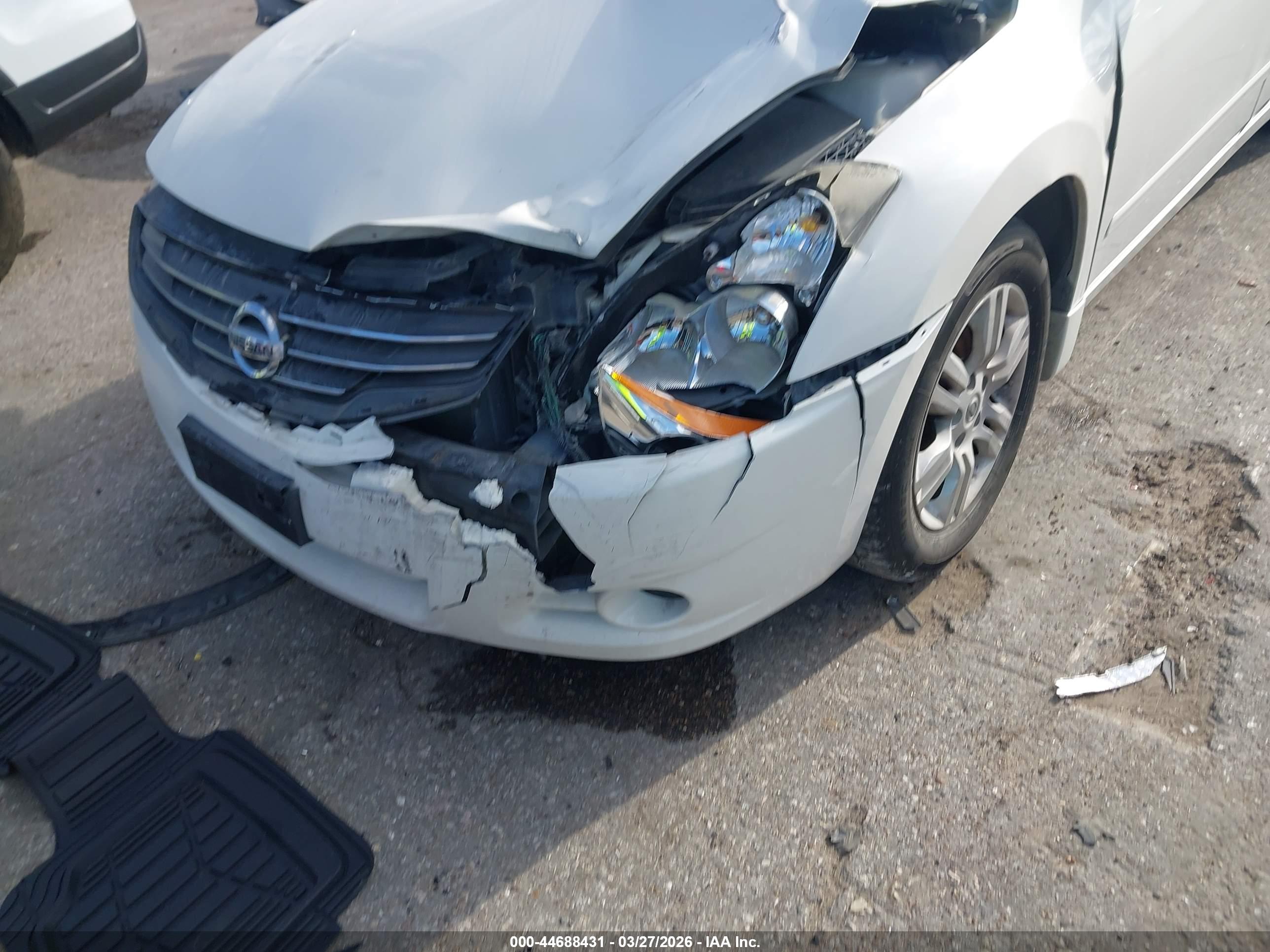 NISSAN ALTIMA image 6