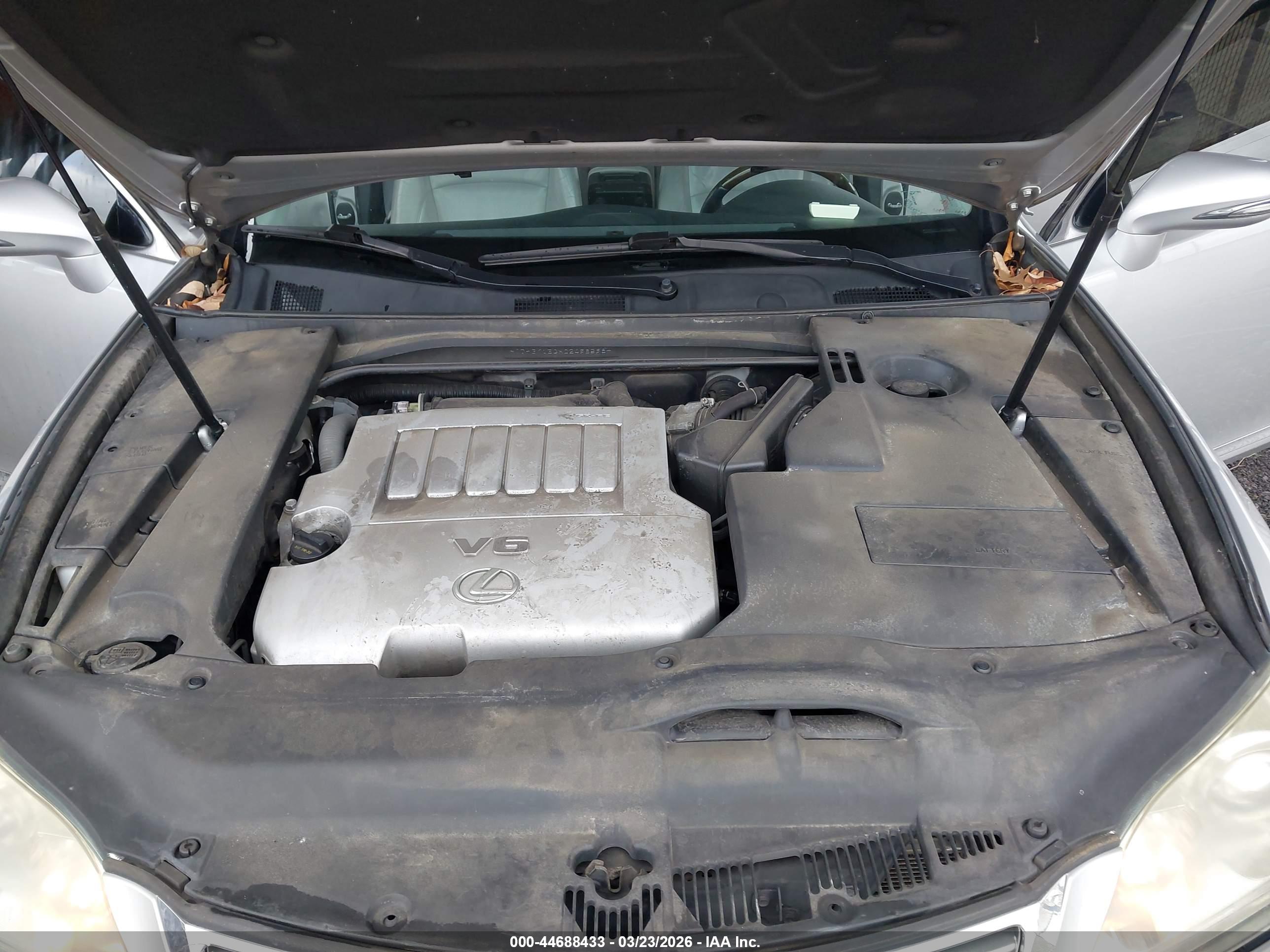 LEXUS ES image 10