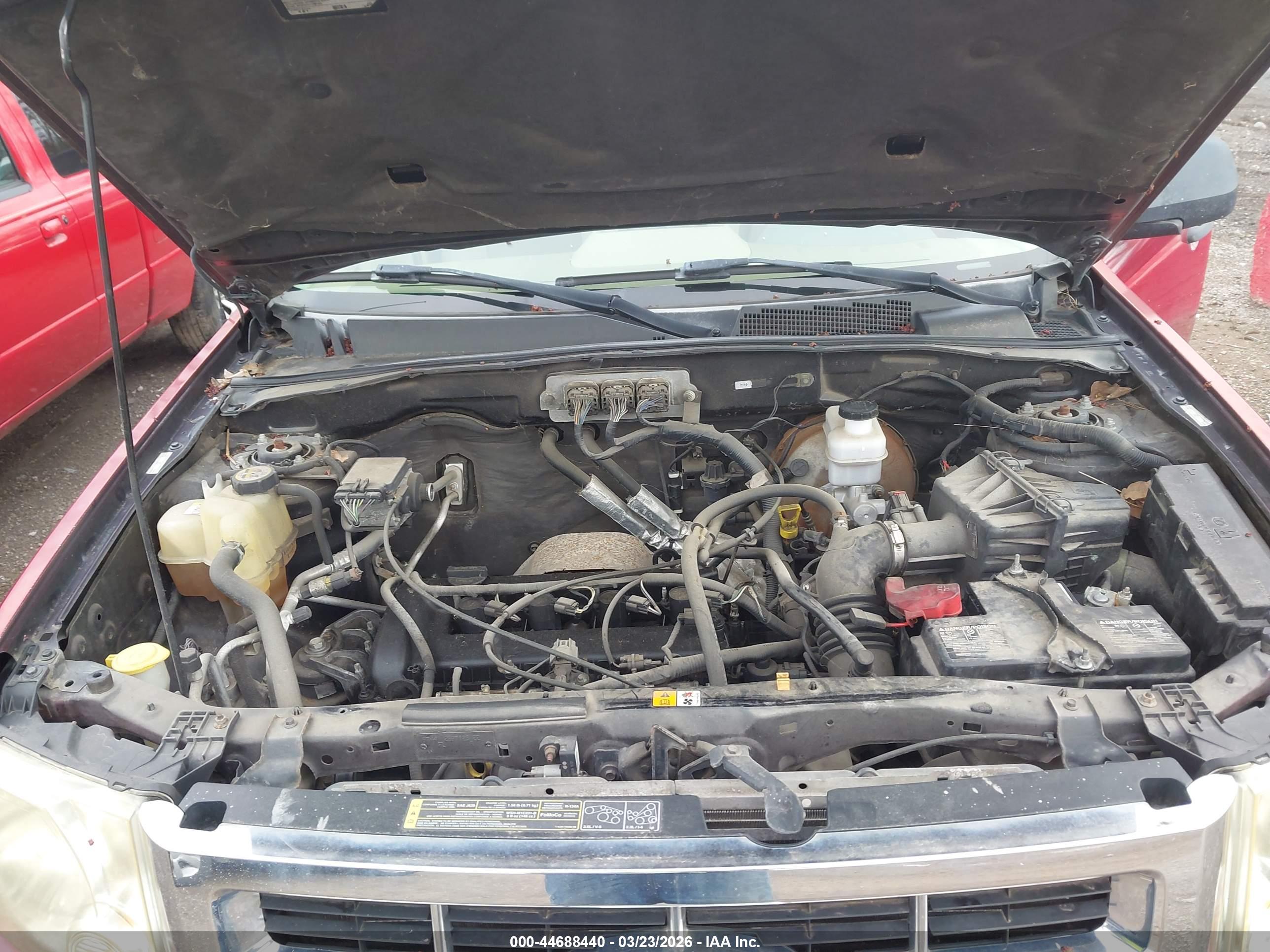 FORD ESCAPE image 10