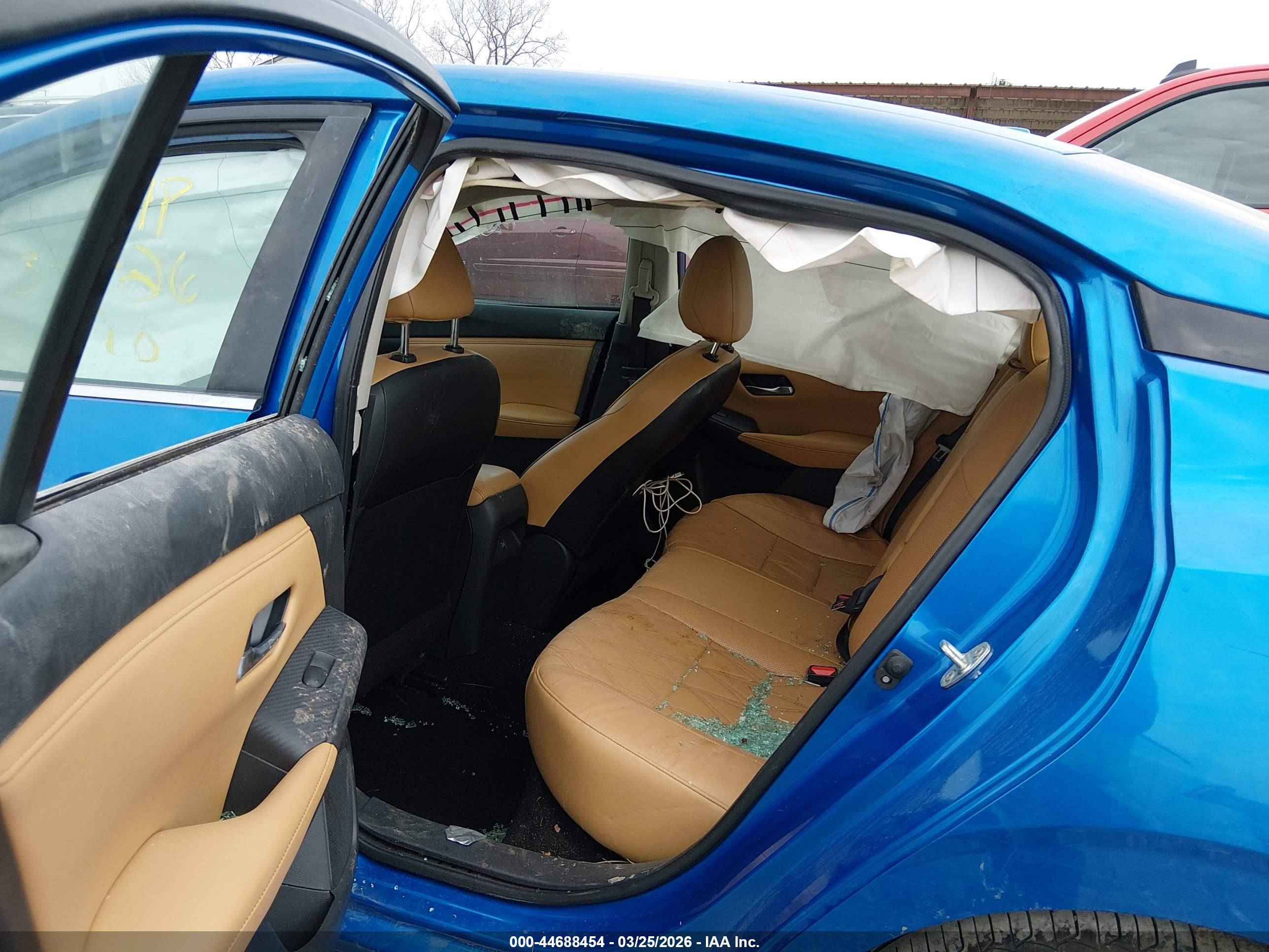 NISSAN SENTRA image 8