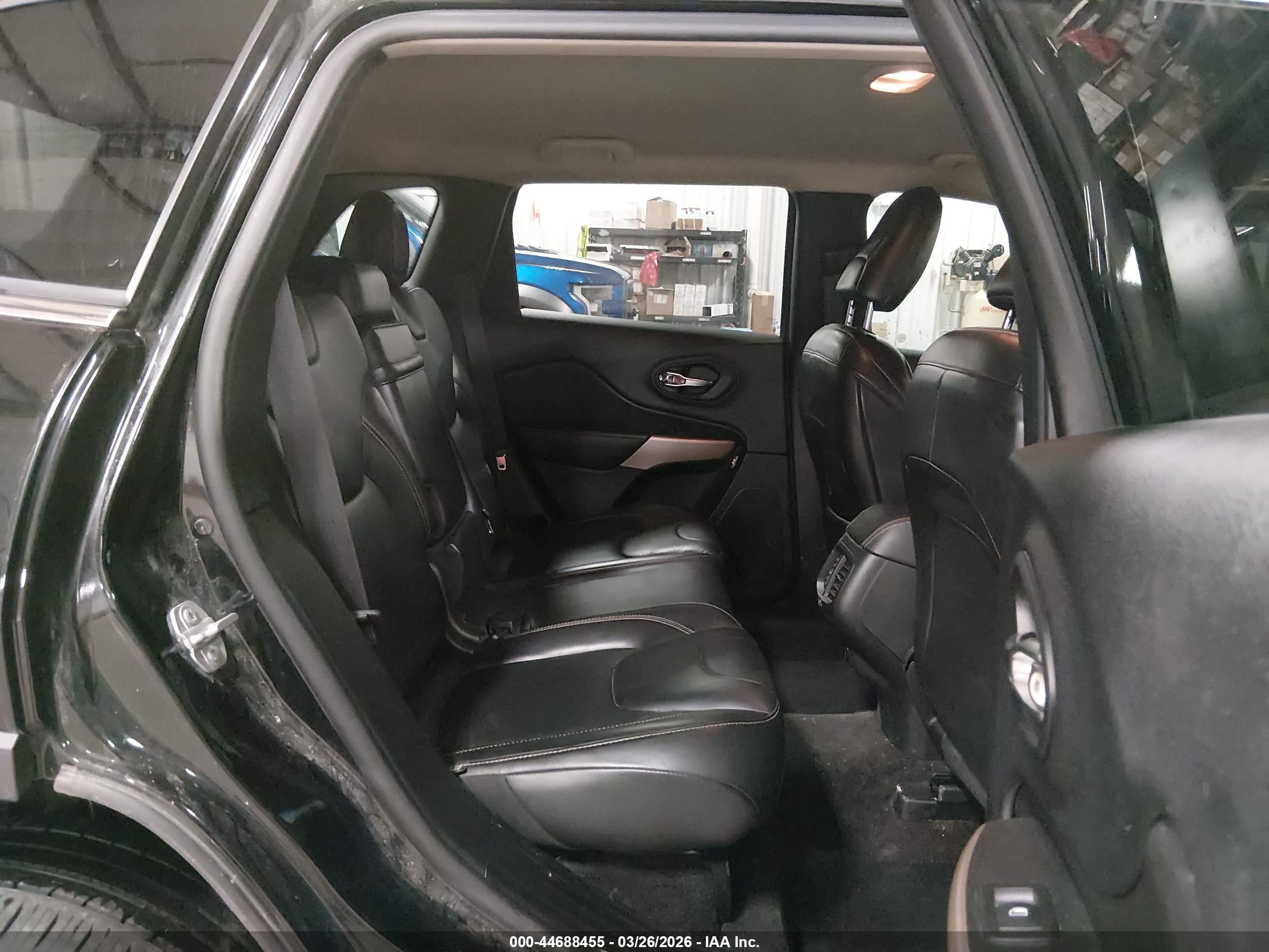 JEEP CHEROKEE image 8