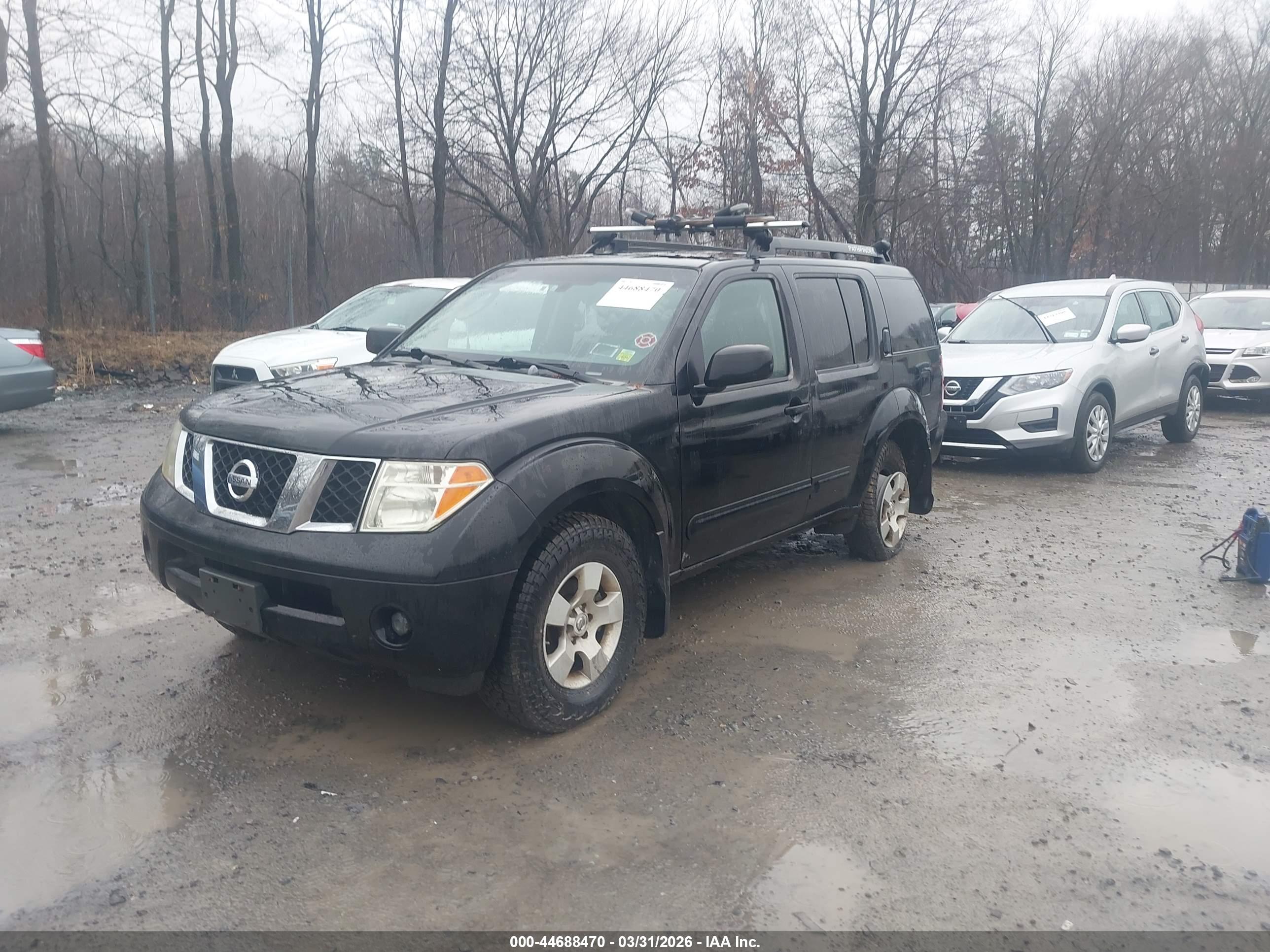 NISSAN PATHFINDER image 2