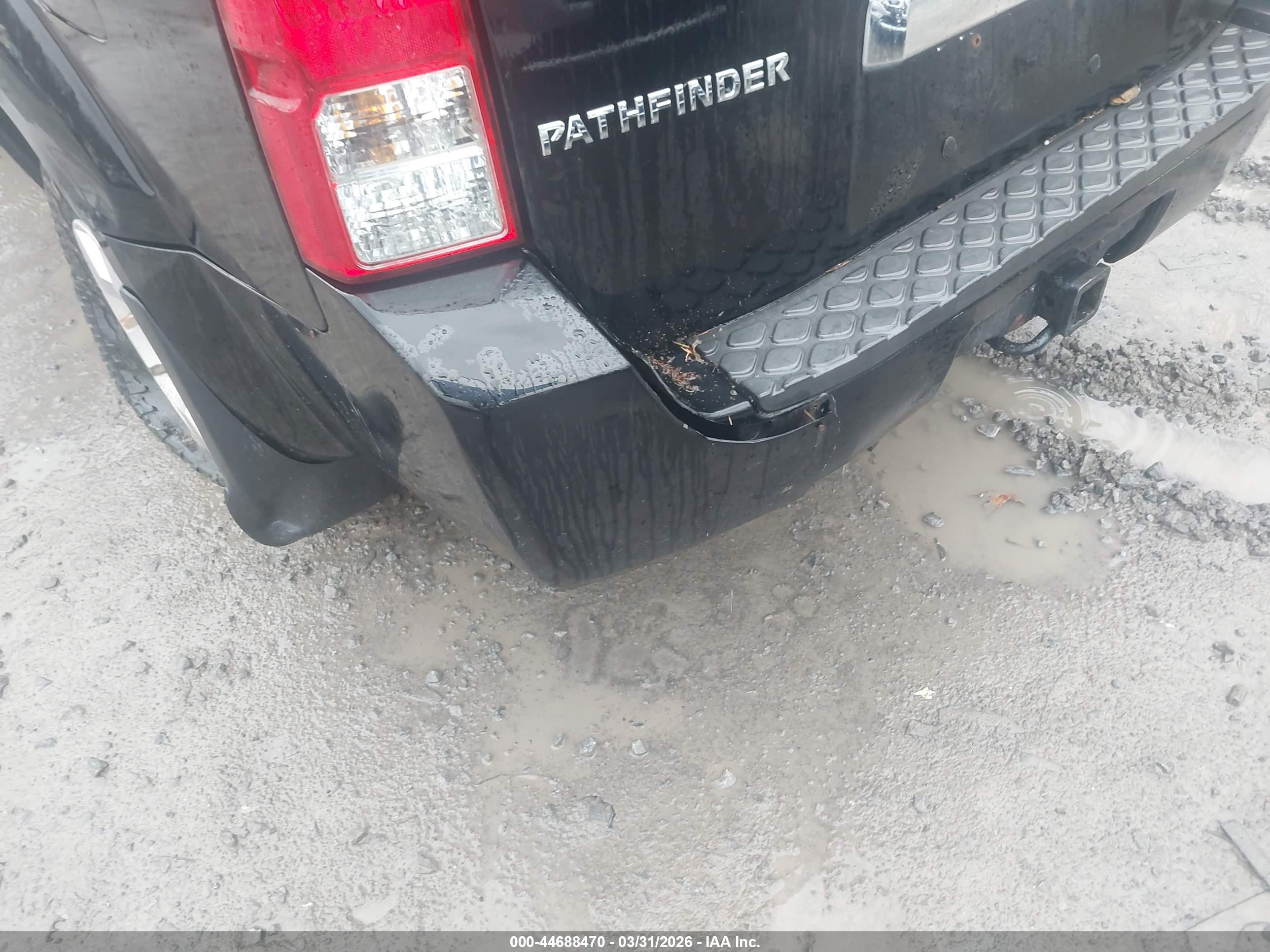 NISSAN PATHFINDER image 6