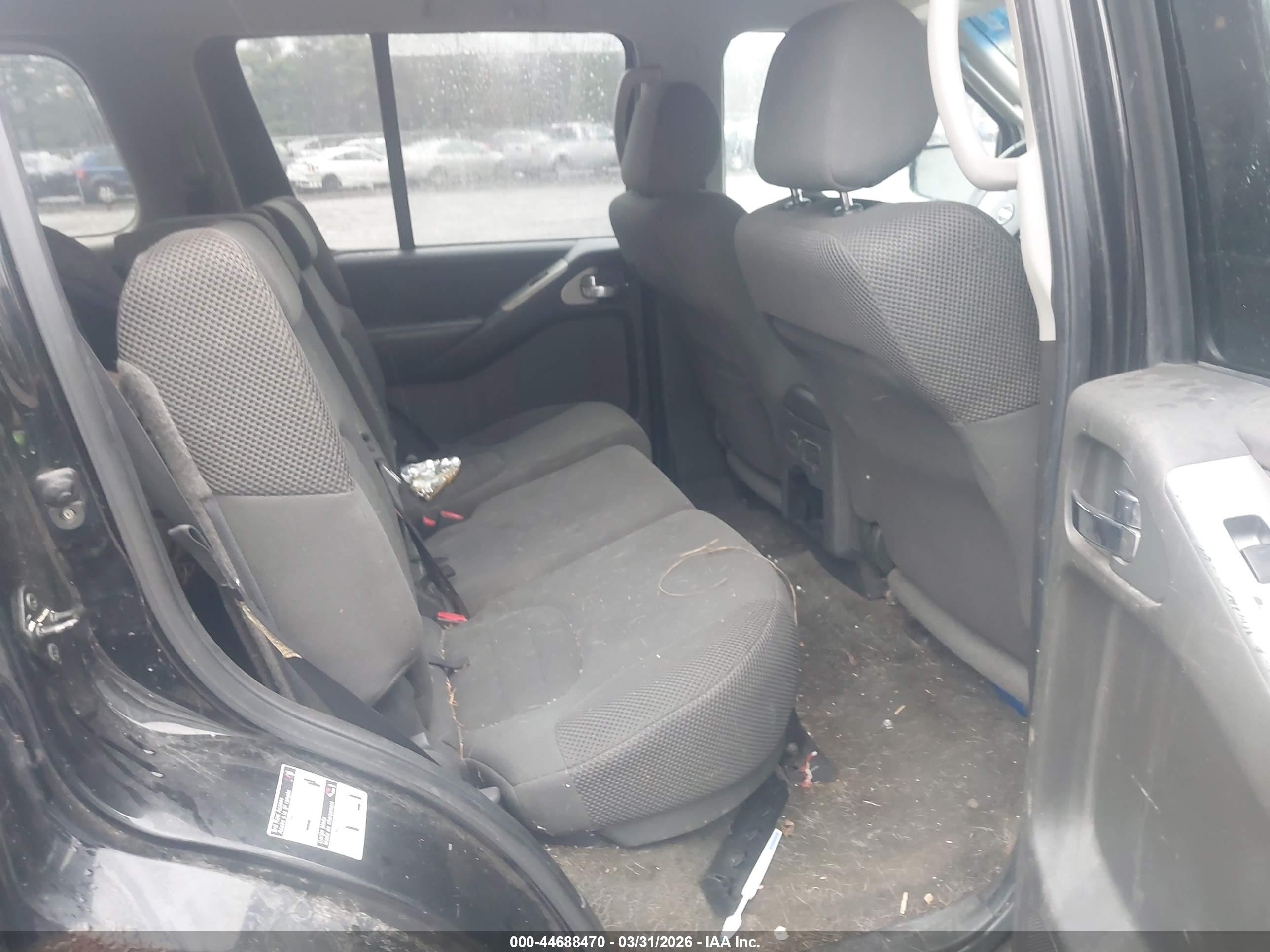 NISSAN PATHFINDER image 8