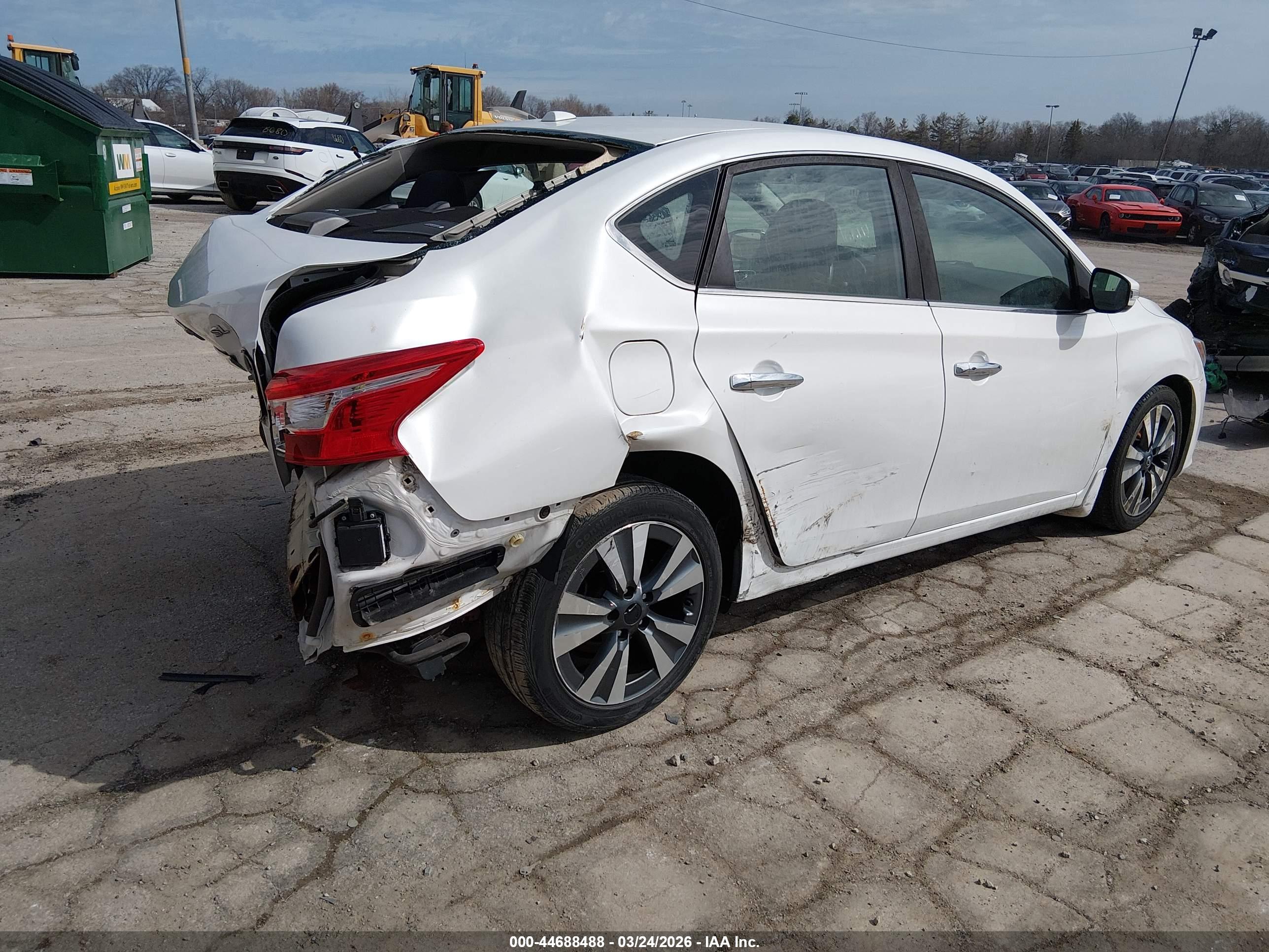 NISSAN SENTRA image 4