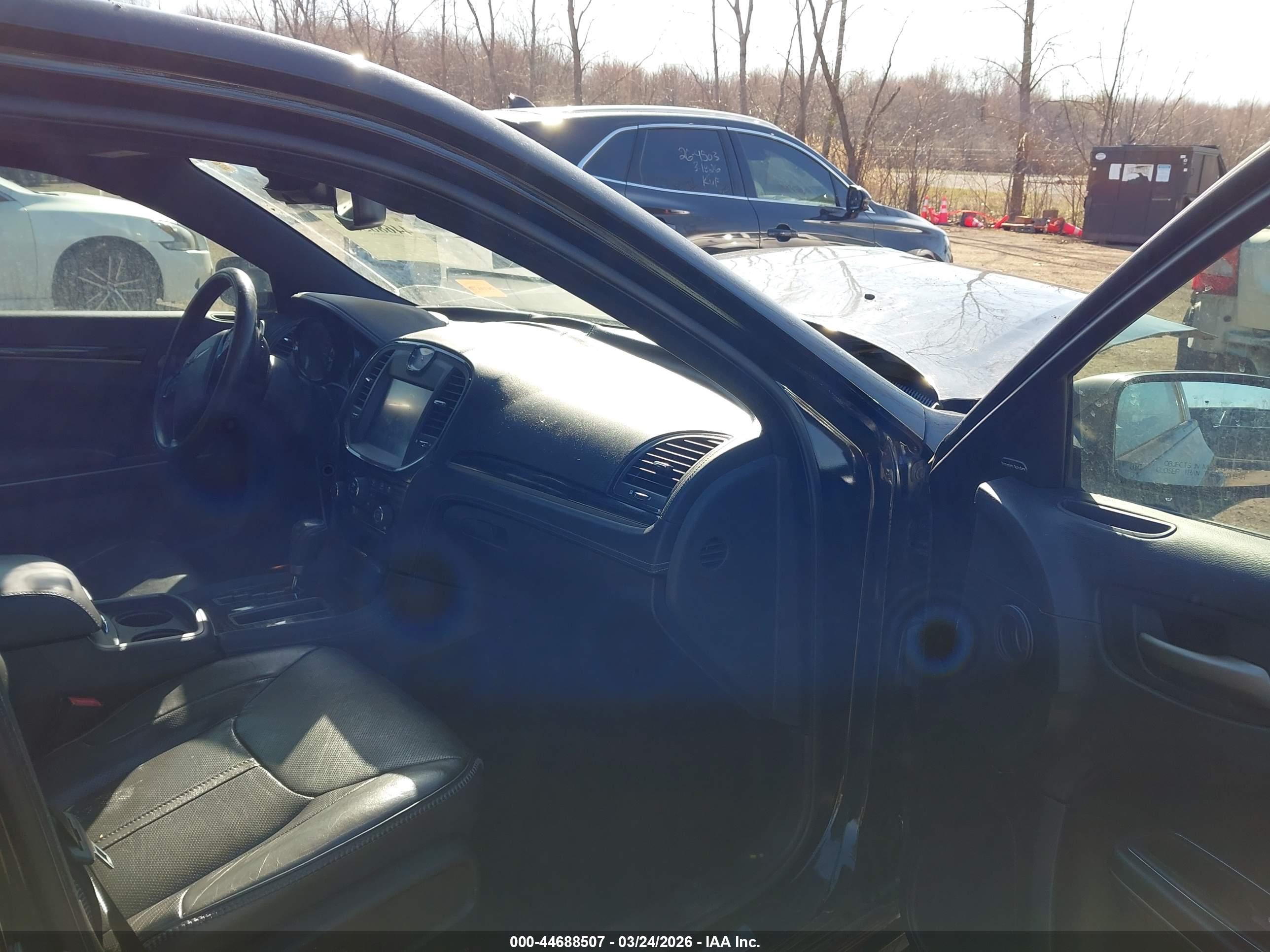 CHRYSLER 300C image 5