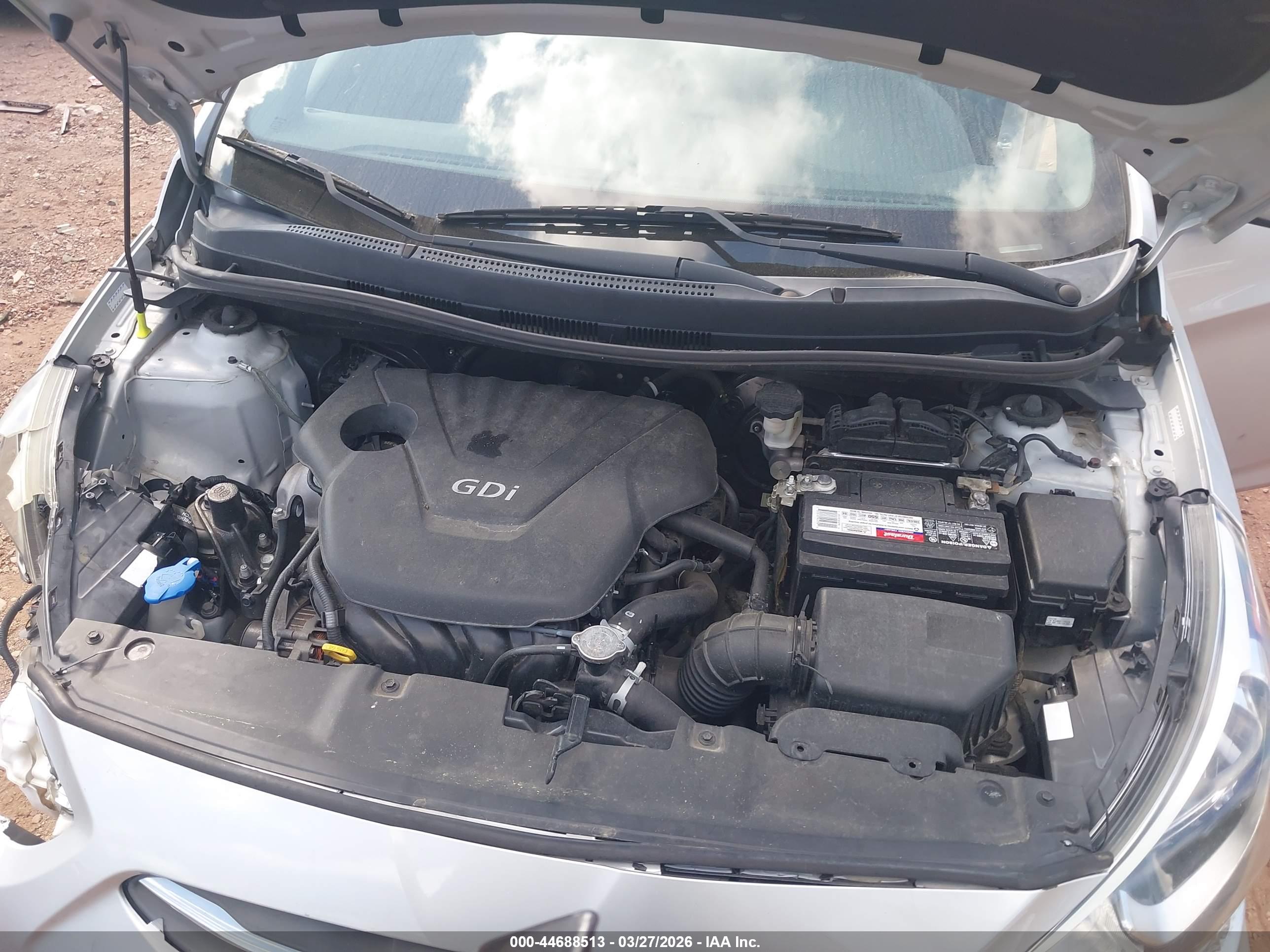 HYUNDAI ACCENT image 10