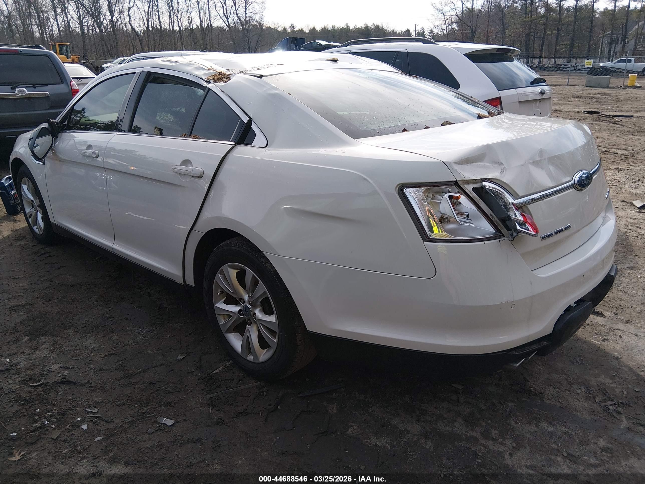 FORD TAURUS image 3