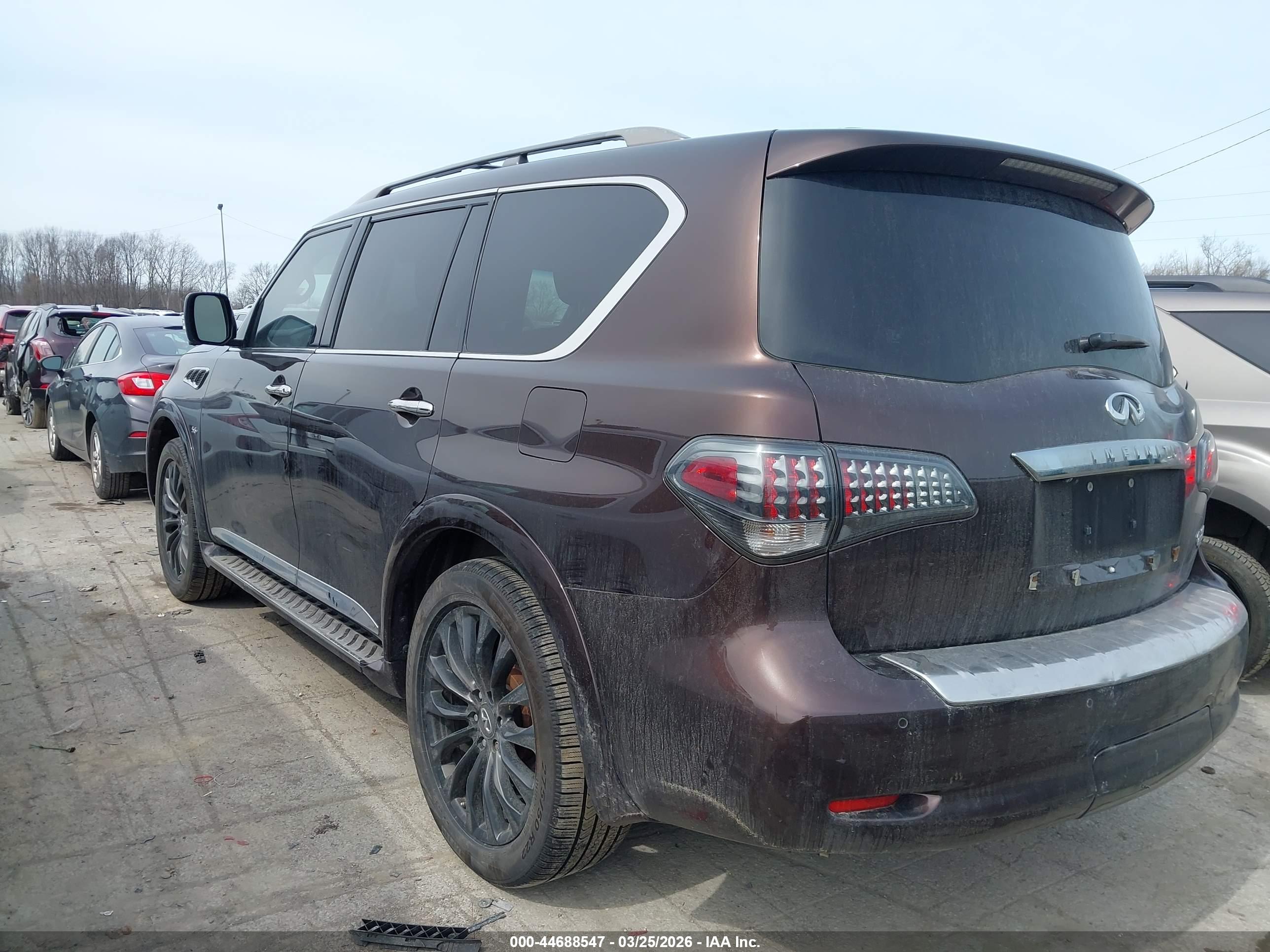 INFINITI QX80 image 3
