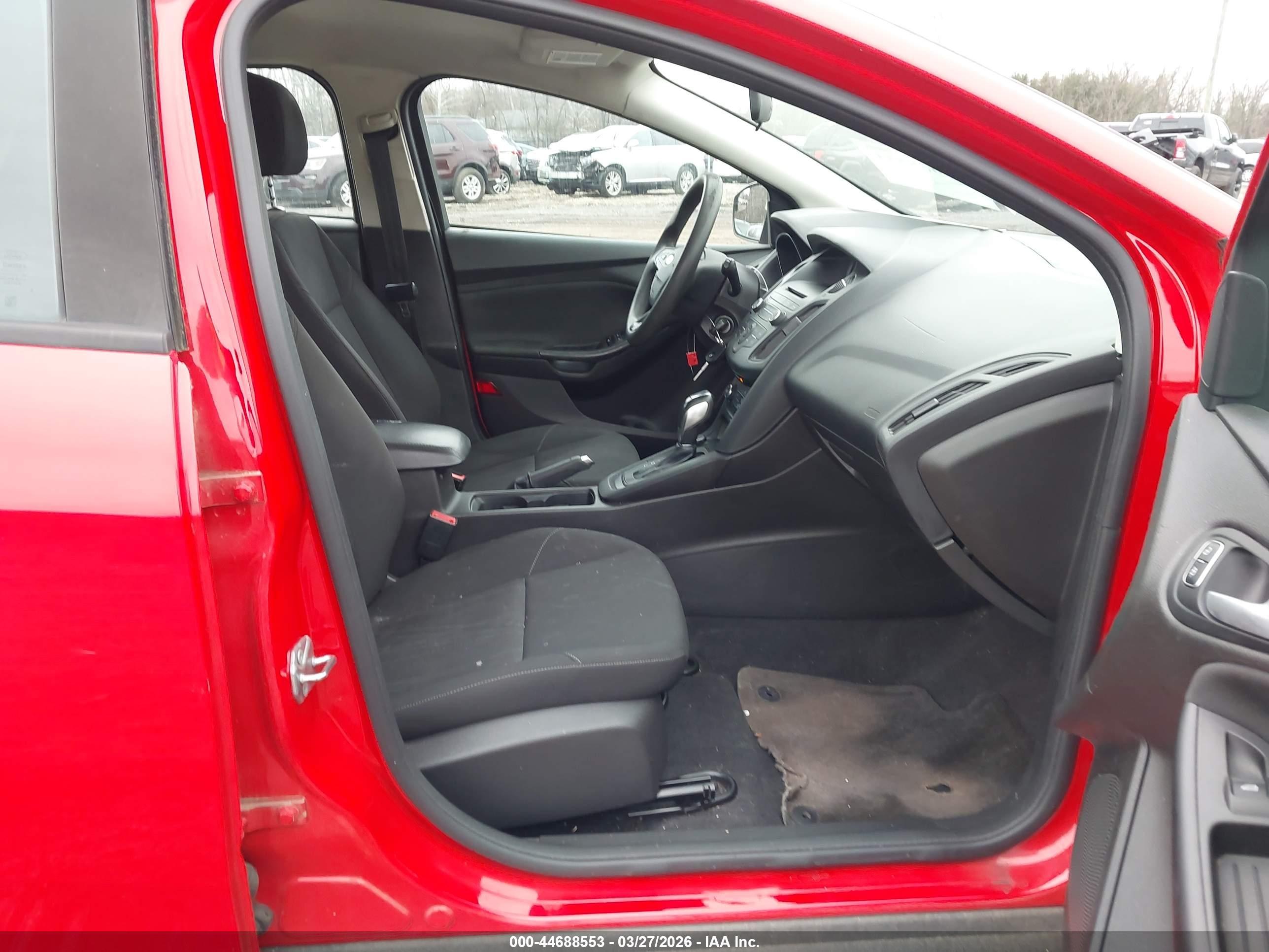 FORD FOCUS image 5