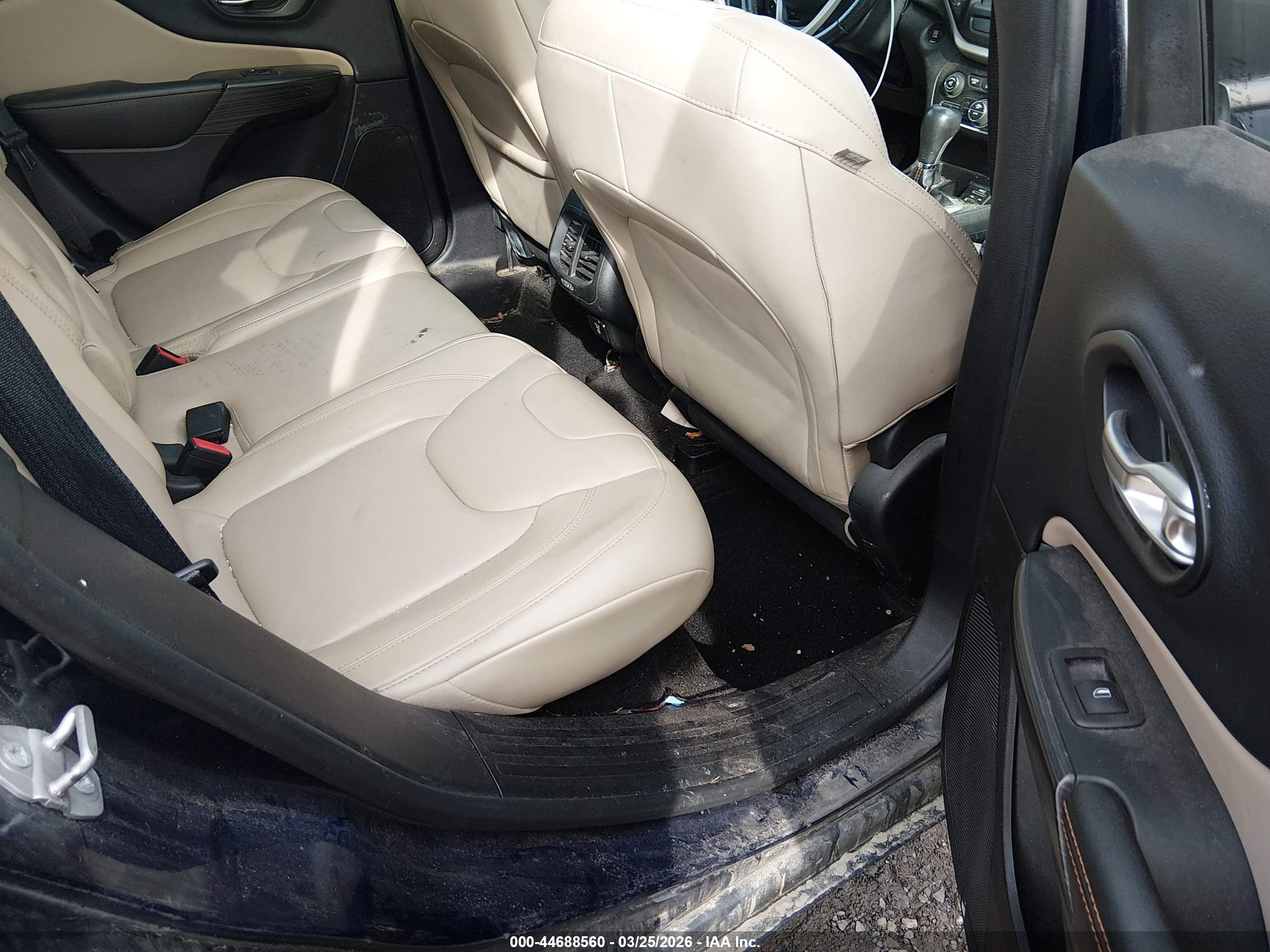 JEEP CHEROKEE image 8