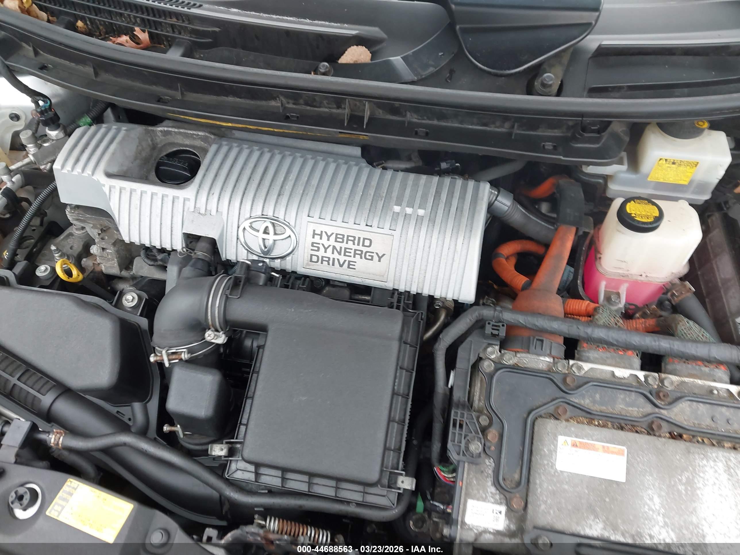 TOYOTA PRIUS image 10