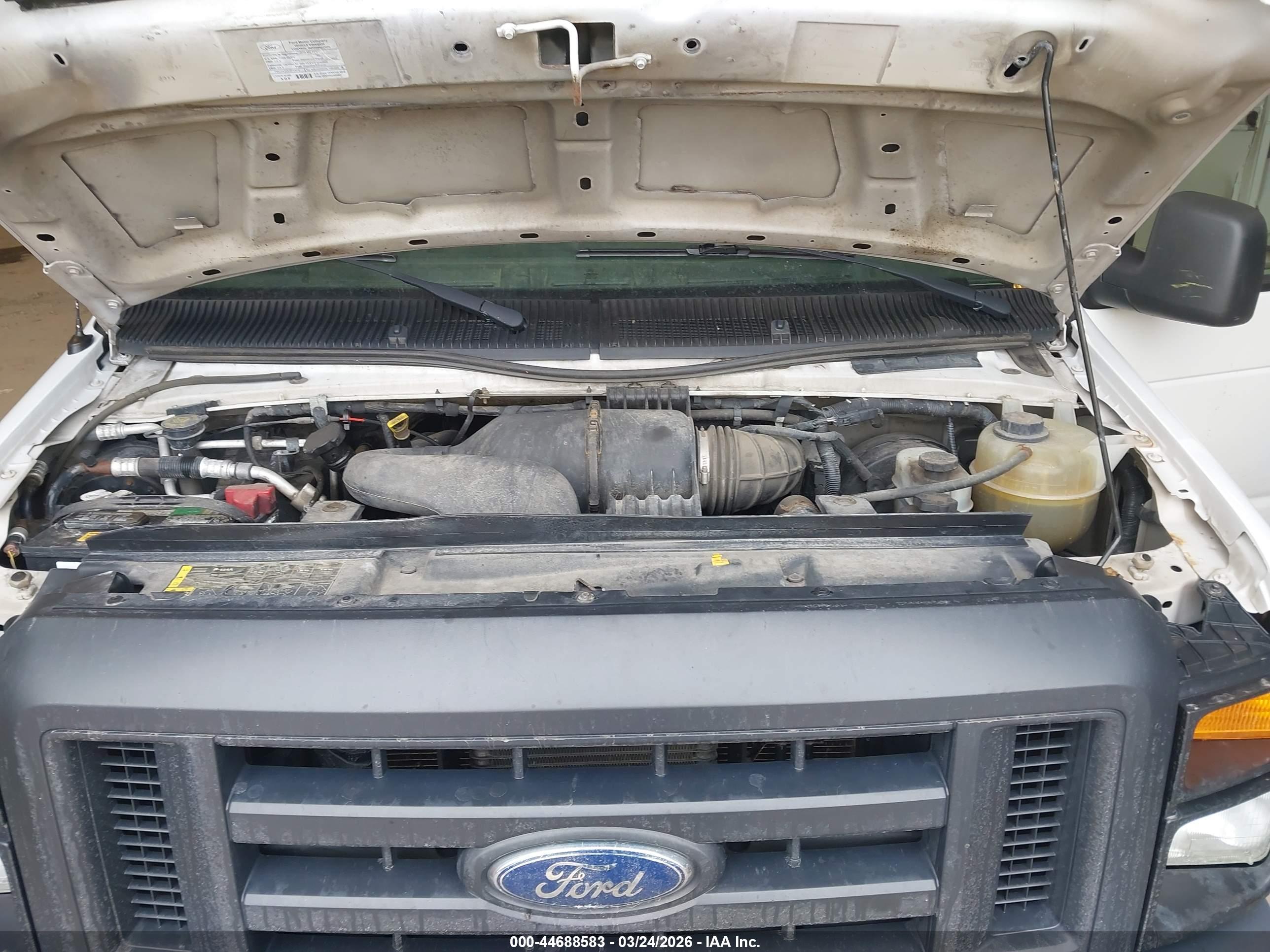FORD E-250 image 10