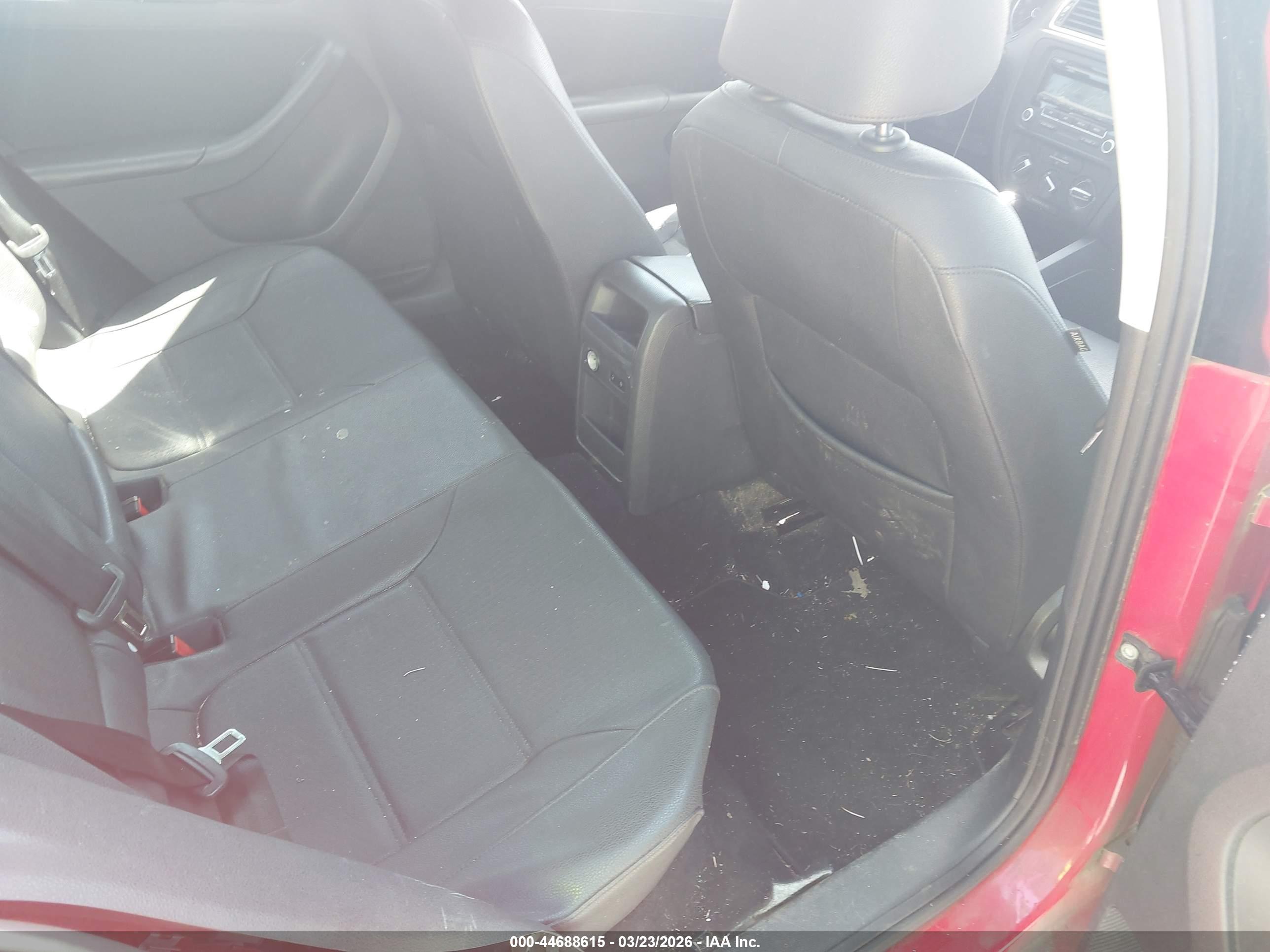 VOLKSWAGEN JETTA image 8