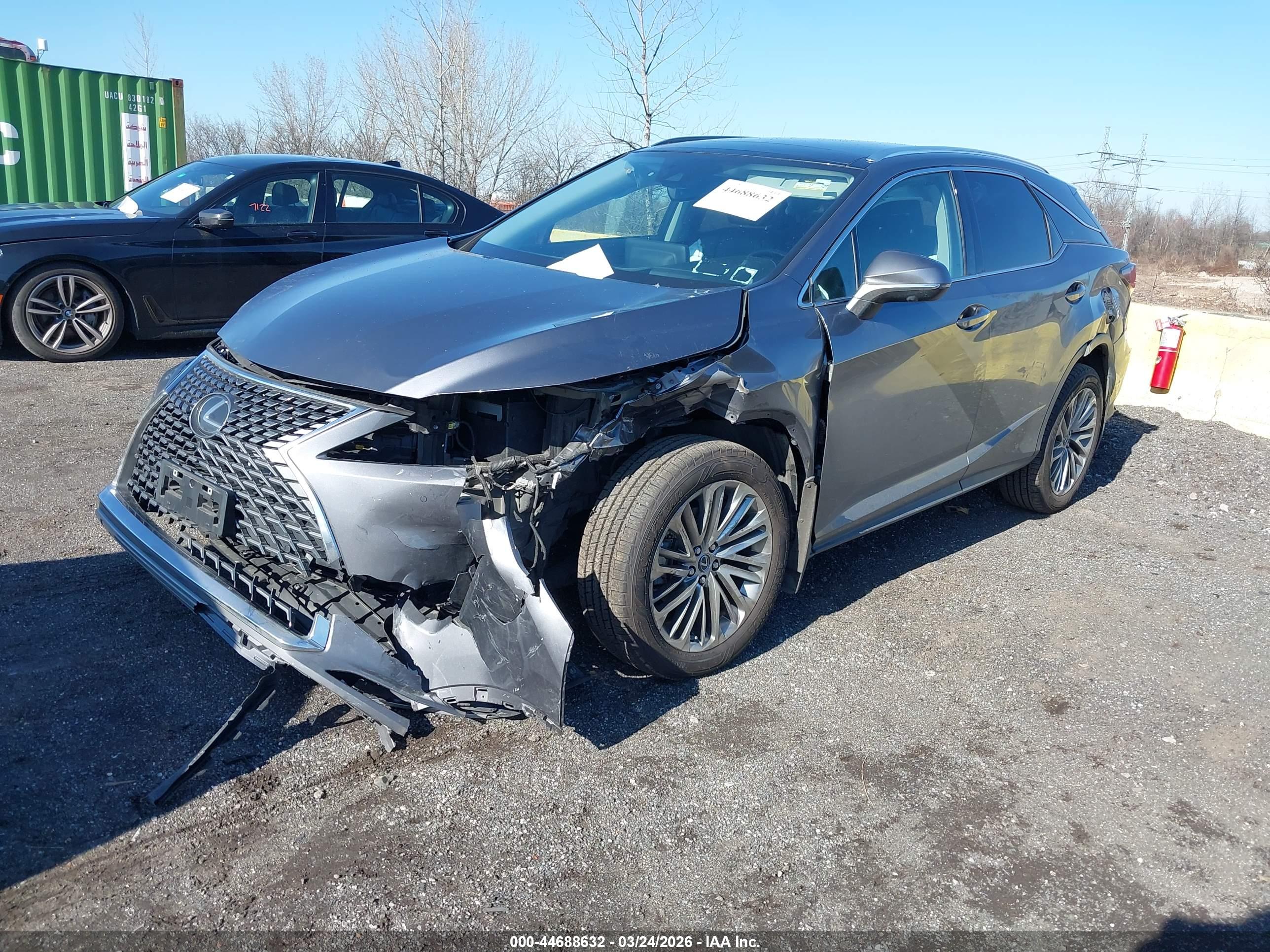LEXUS RX image 2