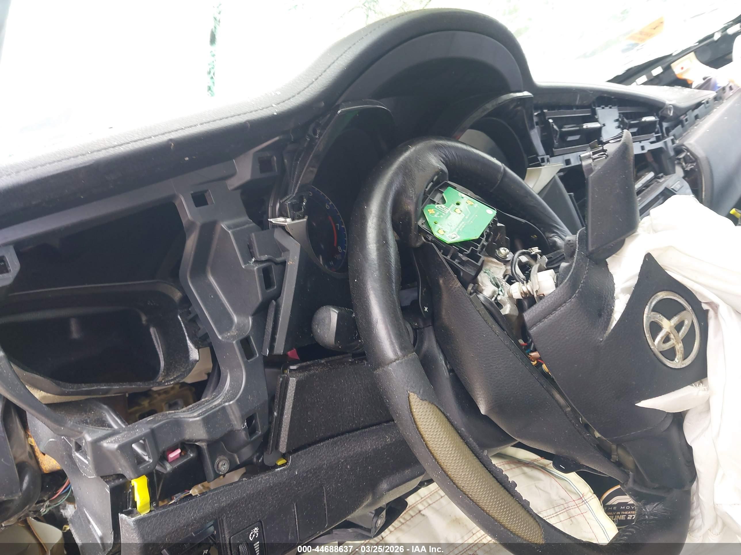 TOYOTA COROLLA image 7