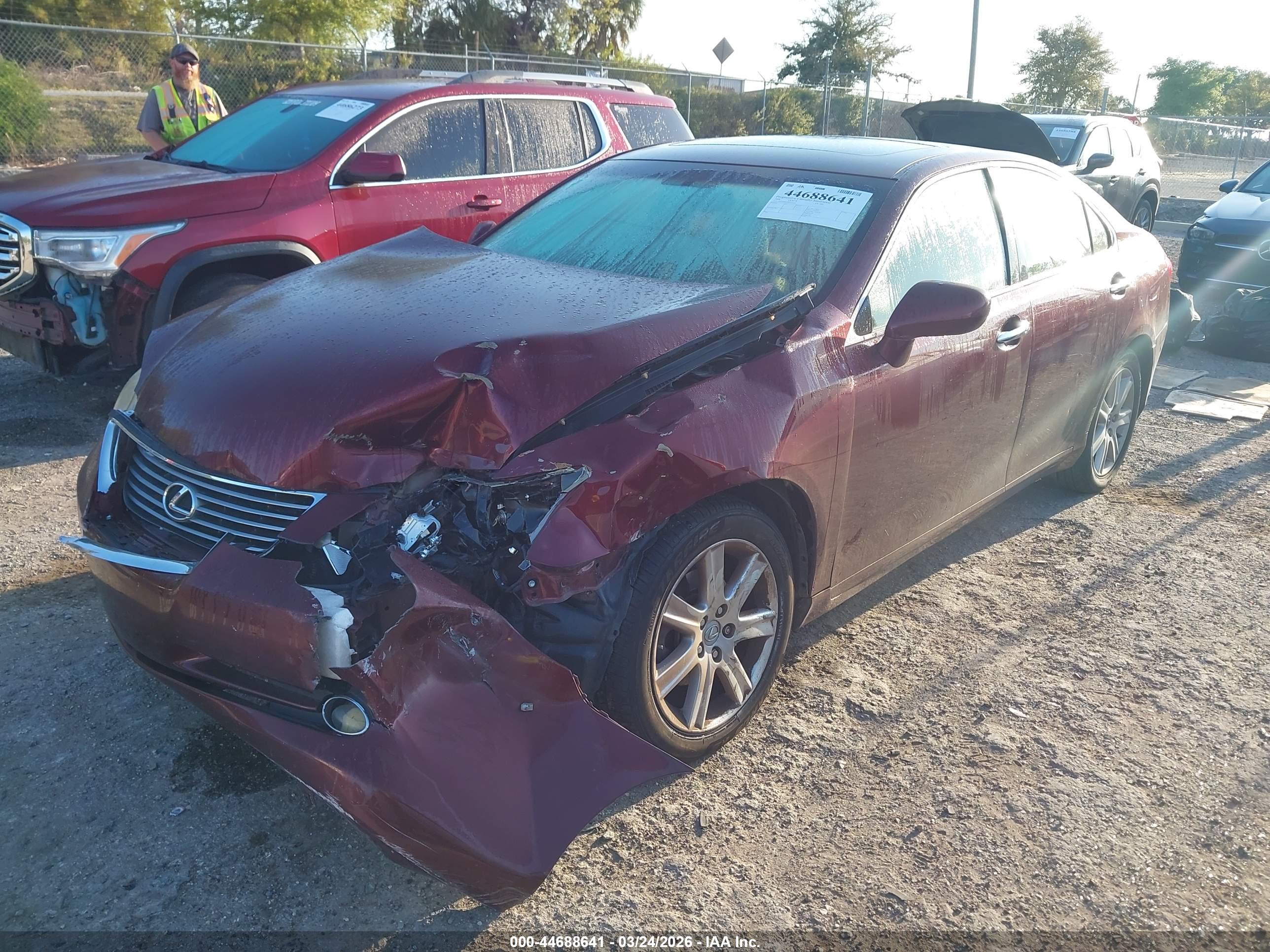 LEXUS ES image 2