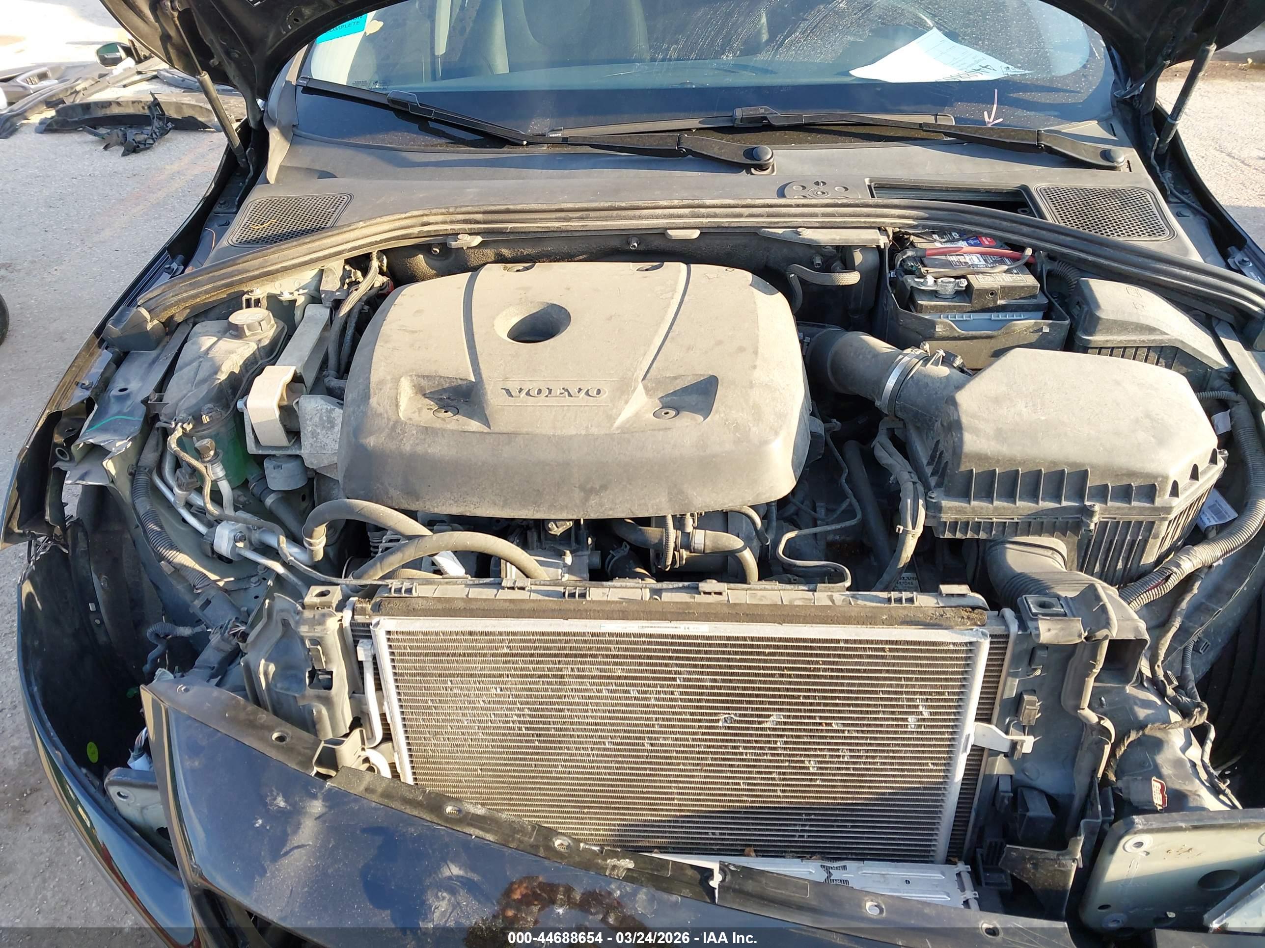 VOLVO S60 image 10