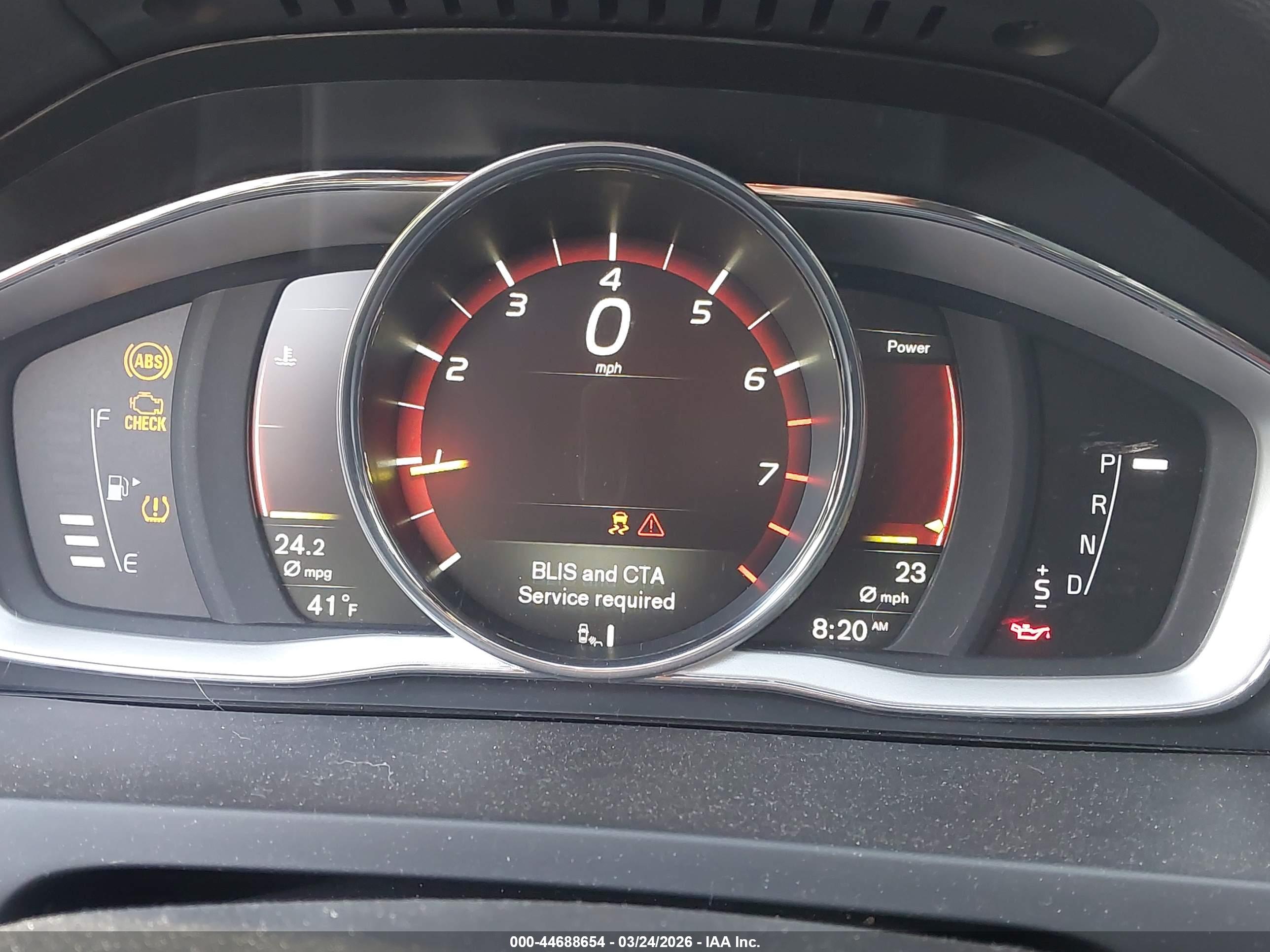 VOLVO S60 image 7