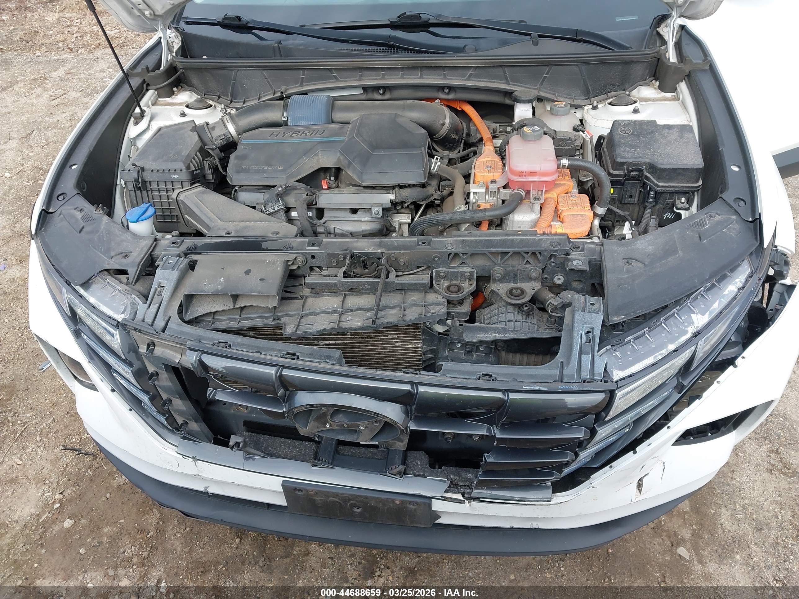 HYUNDAI TUCSON image 10