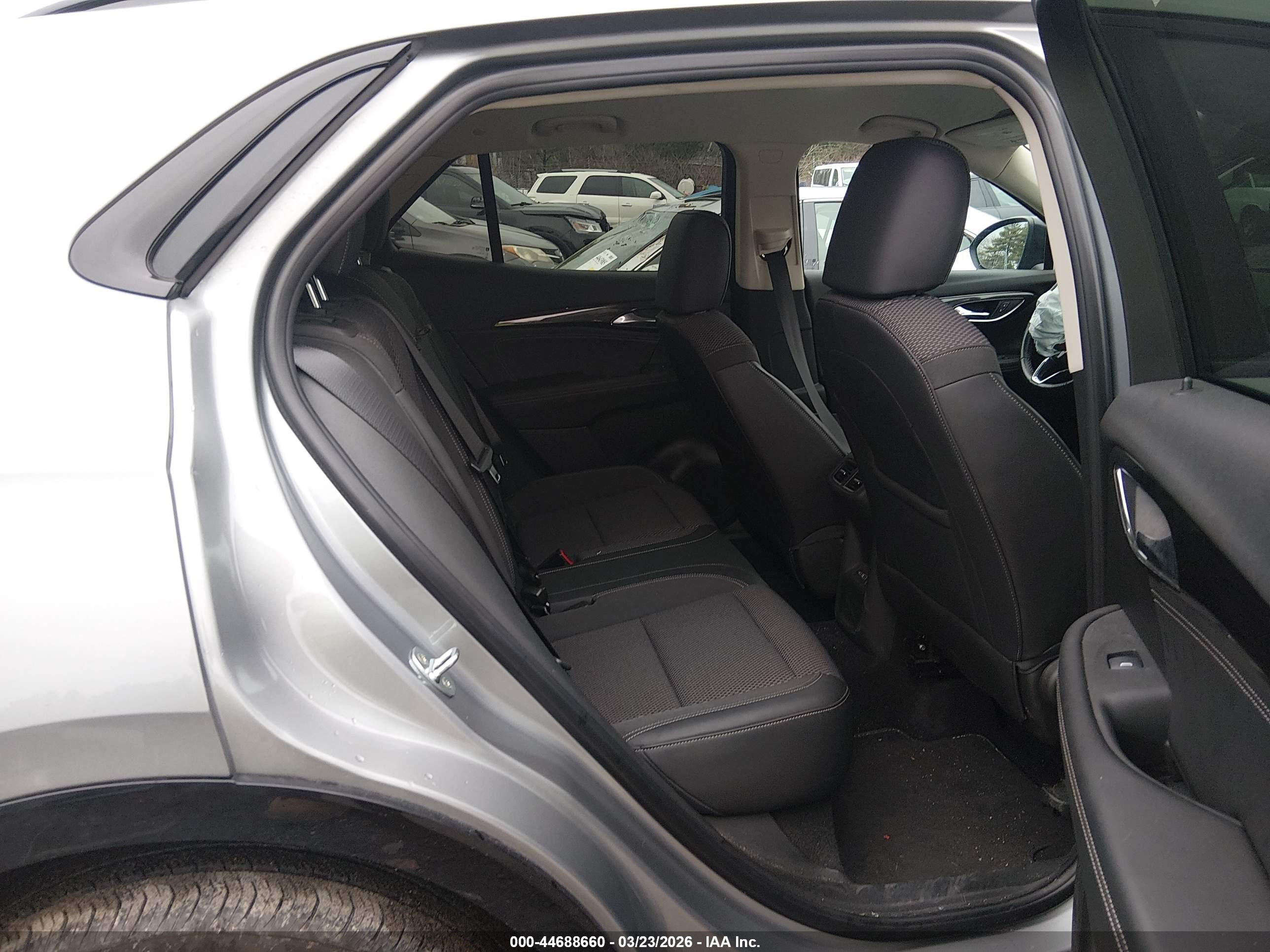 BUICK ENVISION image 8