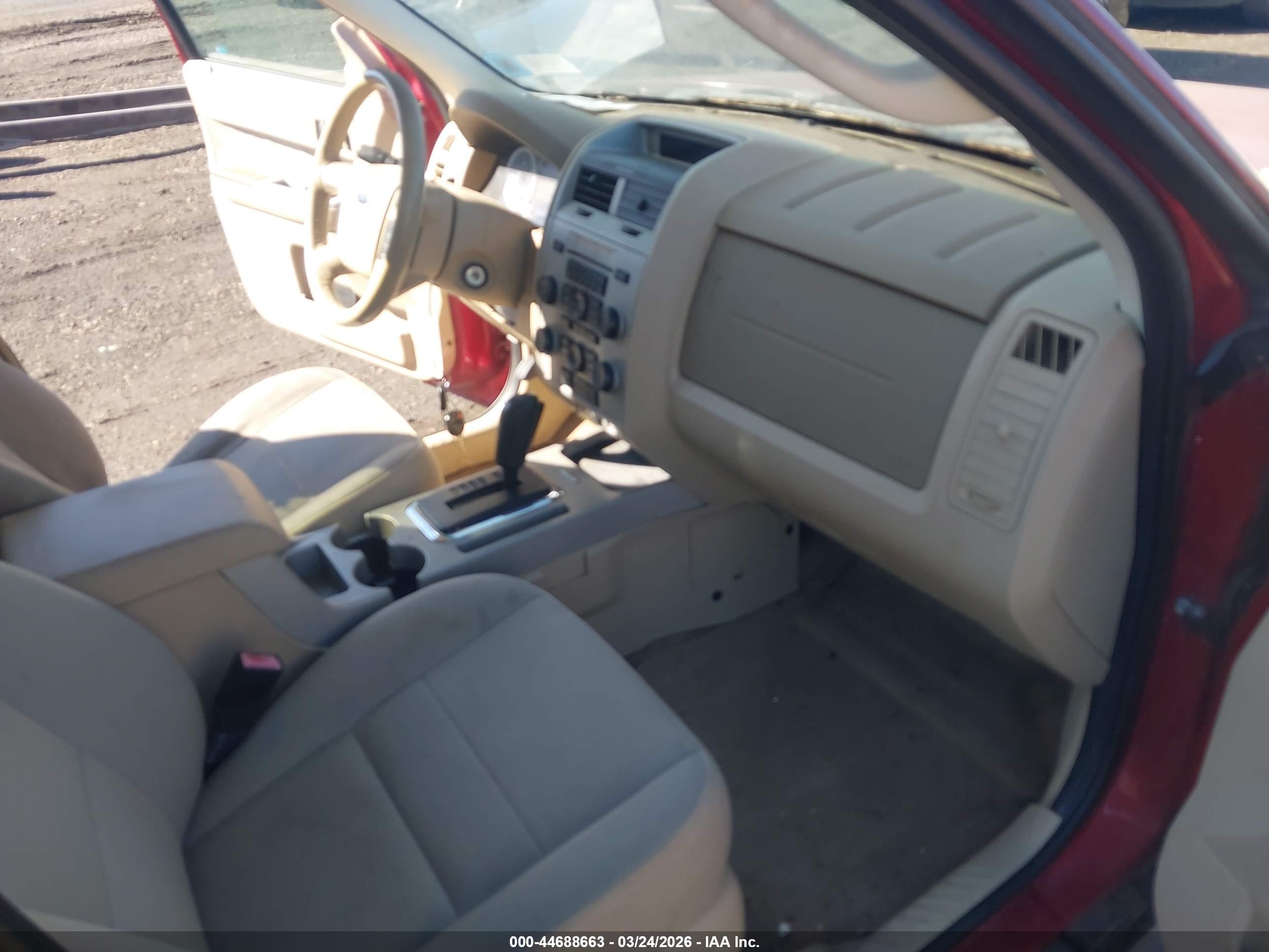 FORD ESCAPE image 5