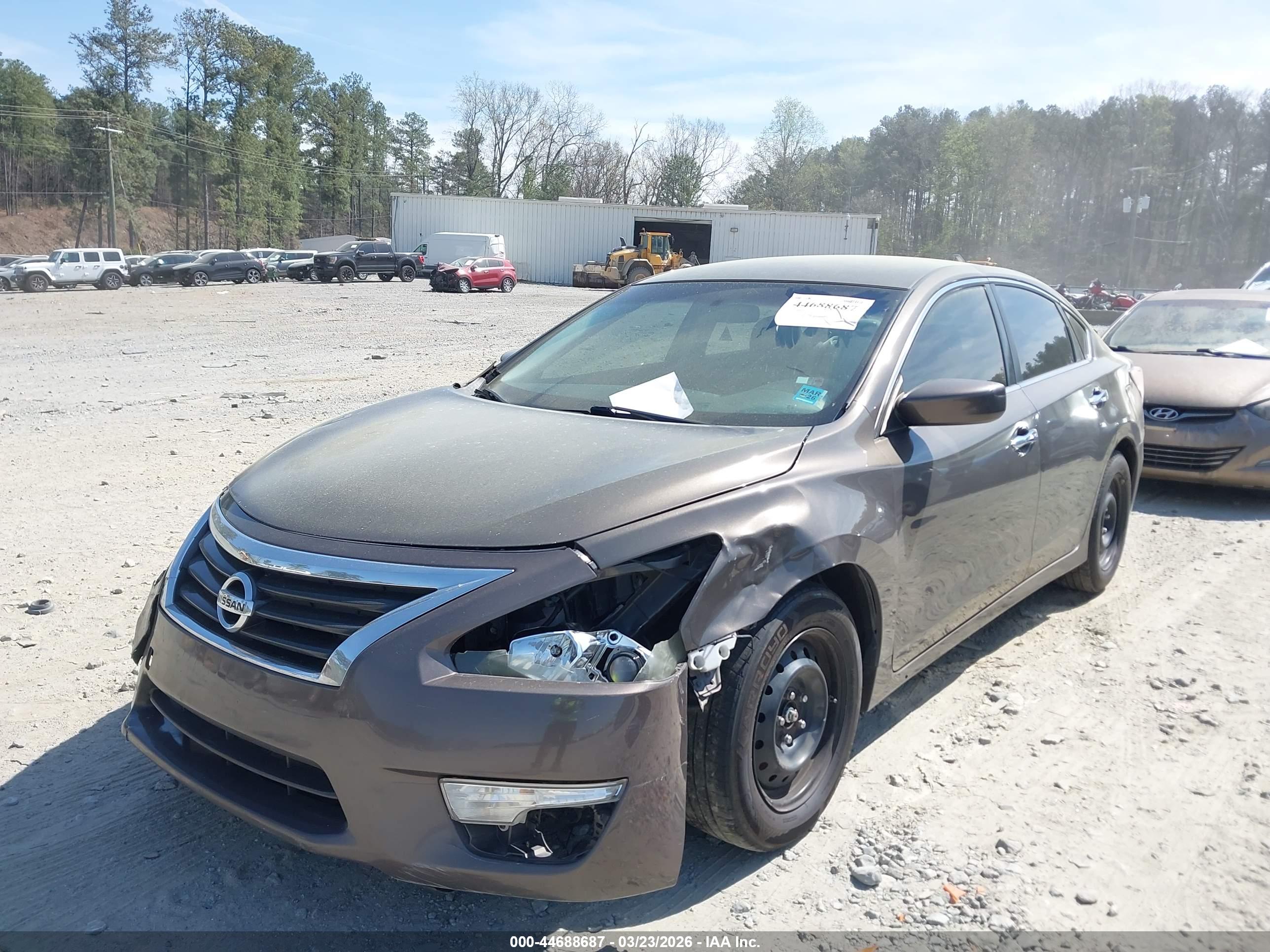 NISSAN ALTIMA image 2