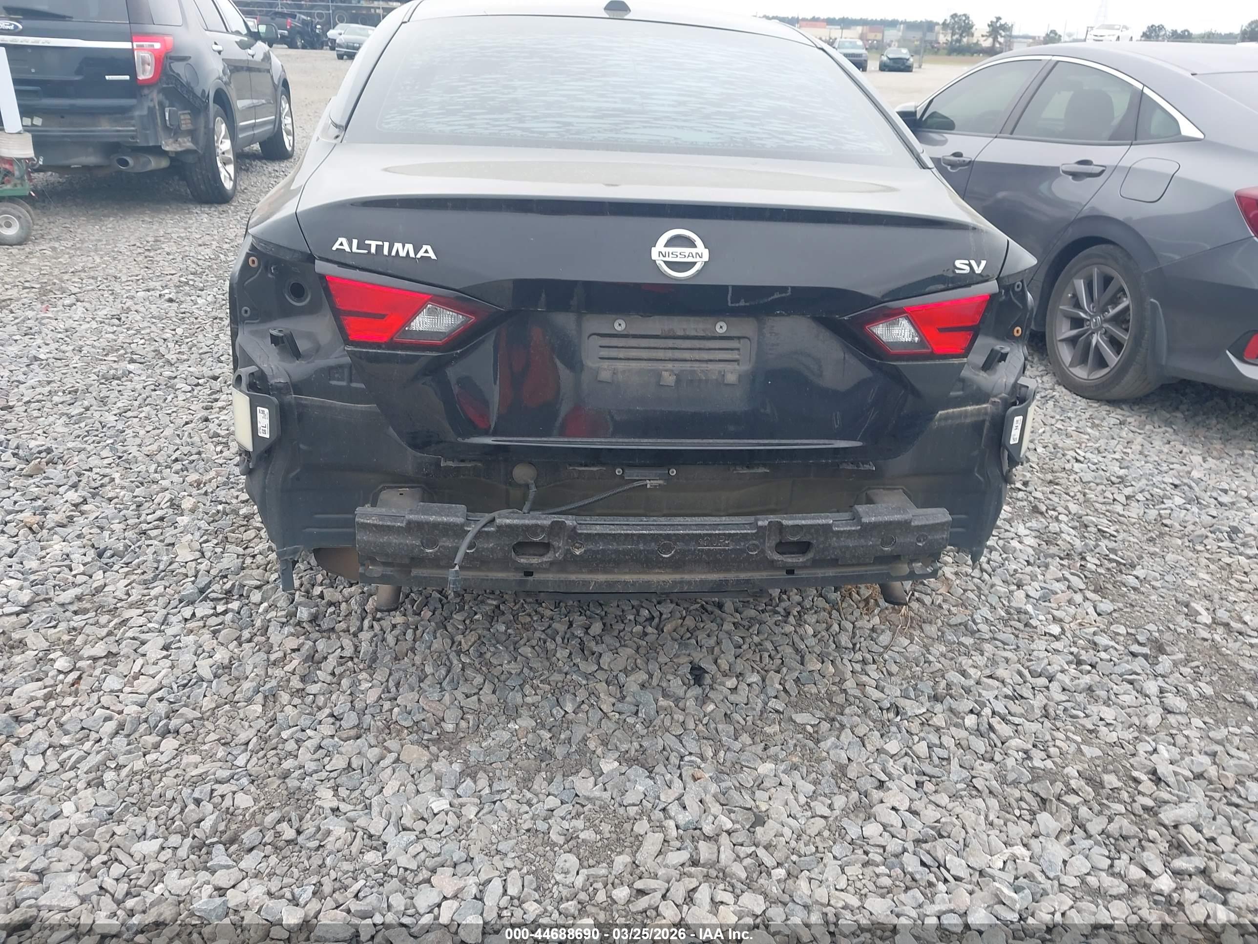 NISSAN ALTIMA image 6
