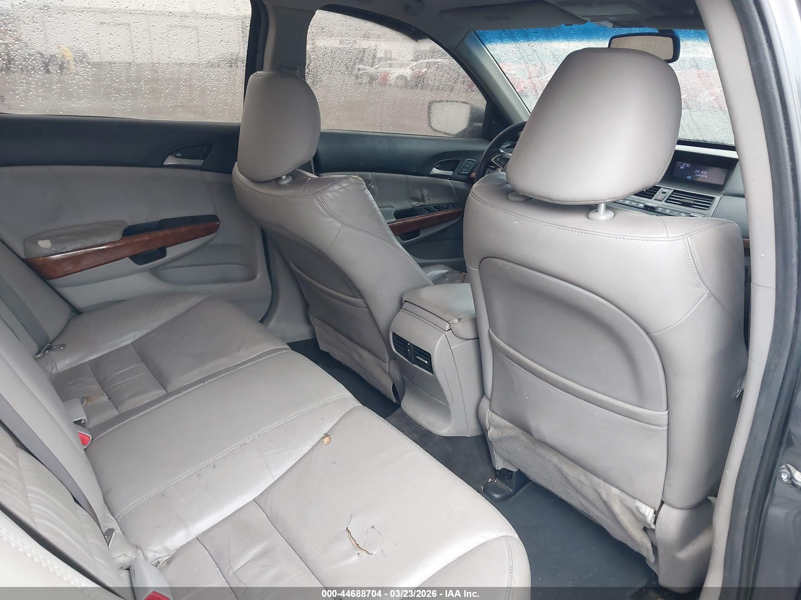 HONDA ACCORD image 8