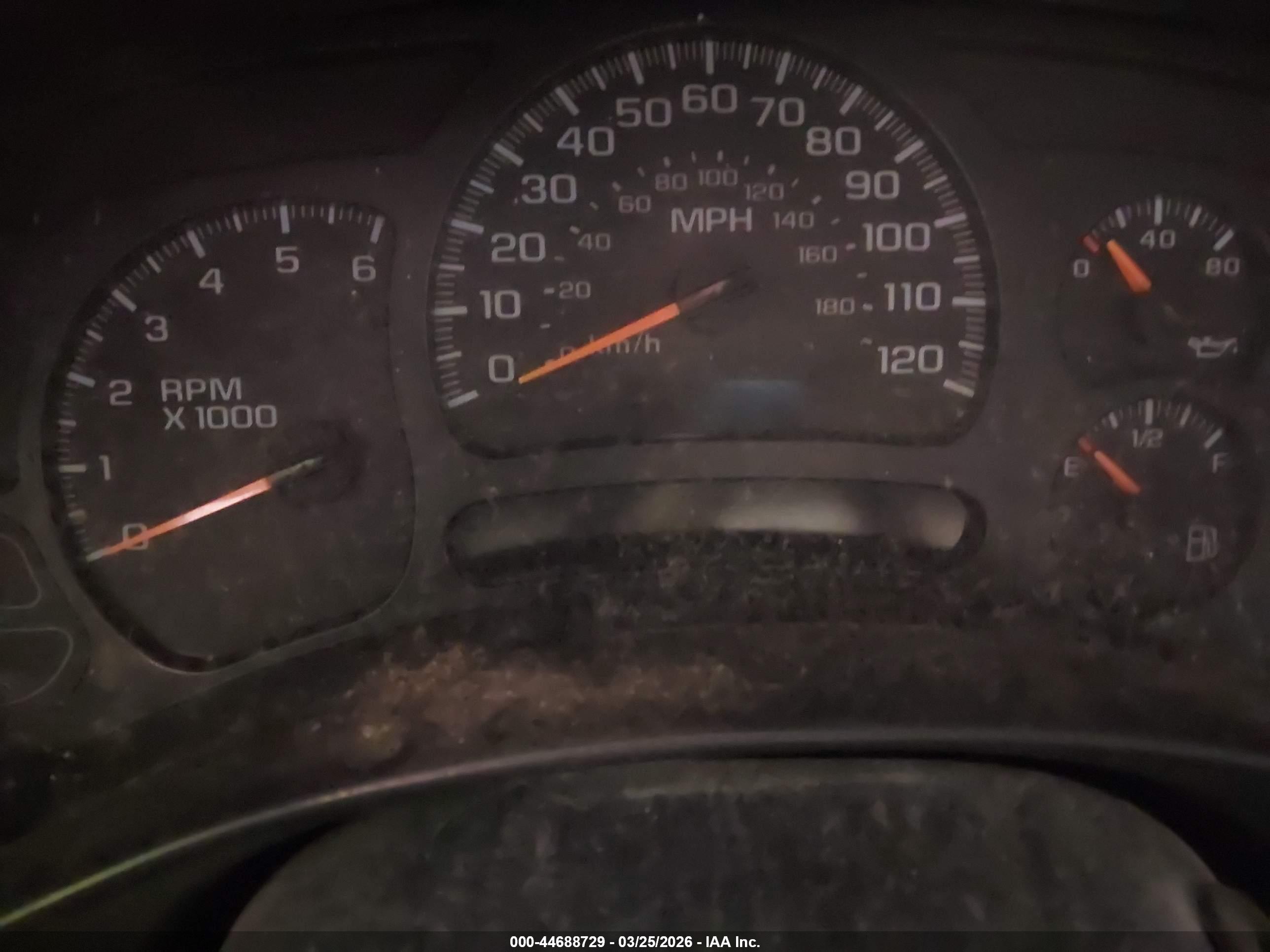 CHEVROLET SILVERADO image 7