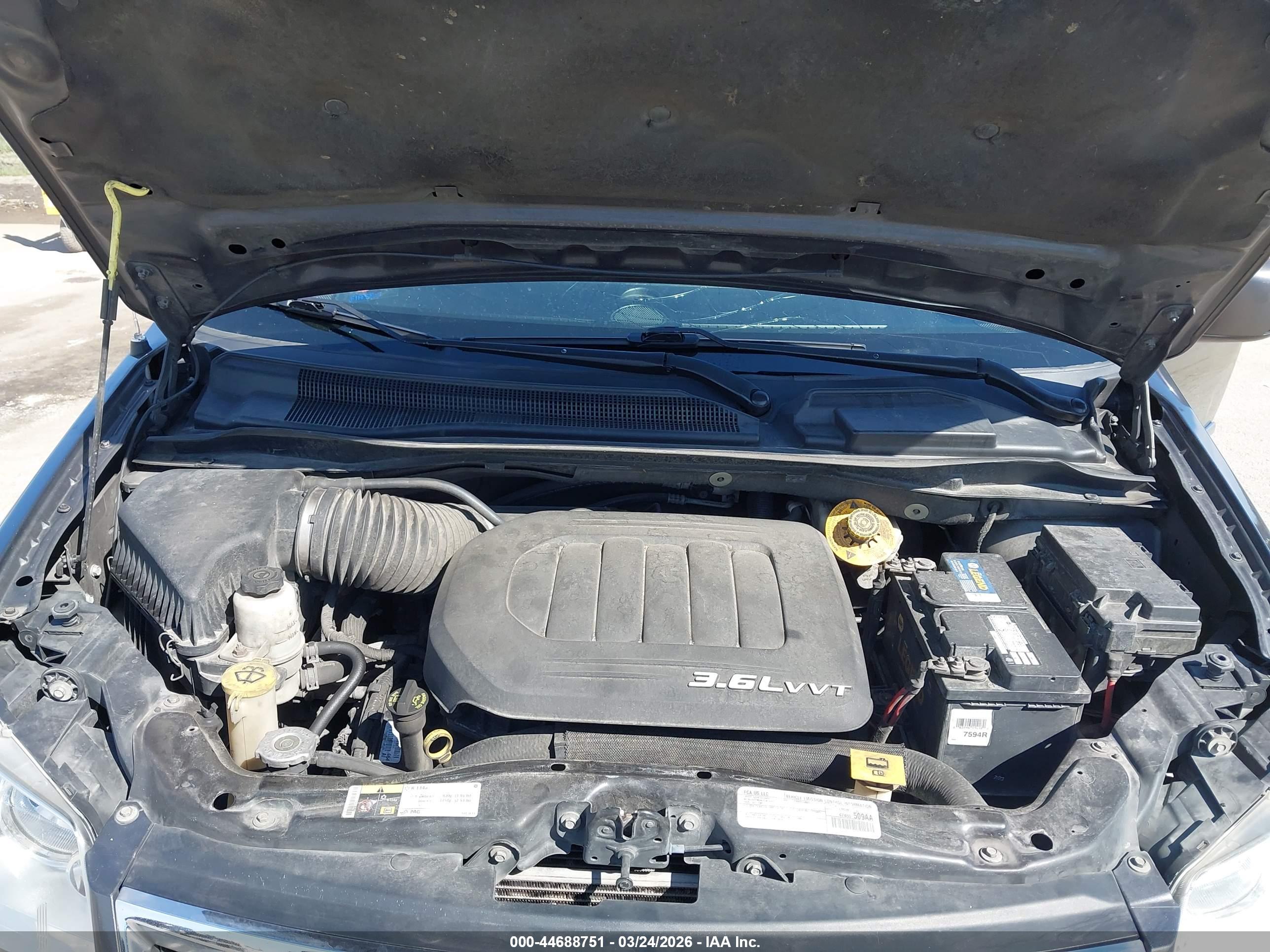 CHRYSLER TOWN image 10