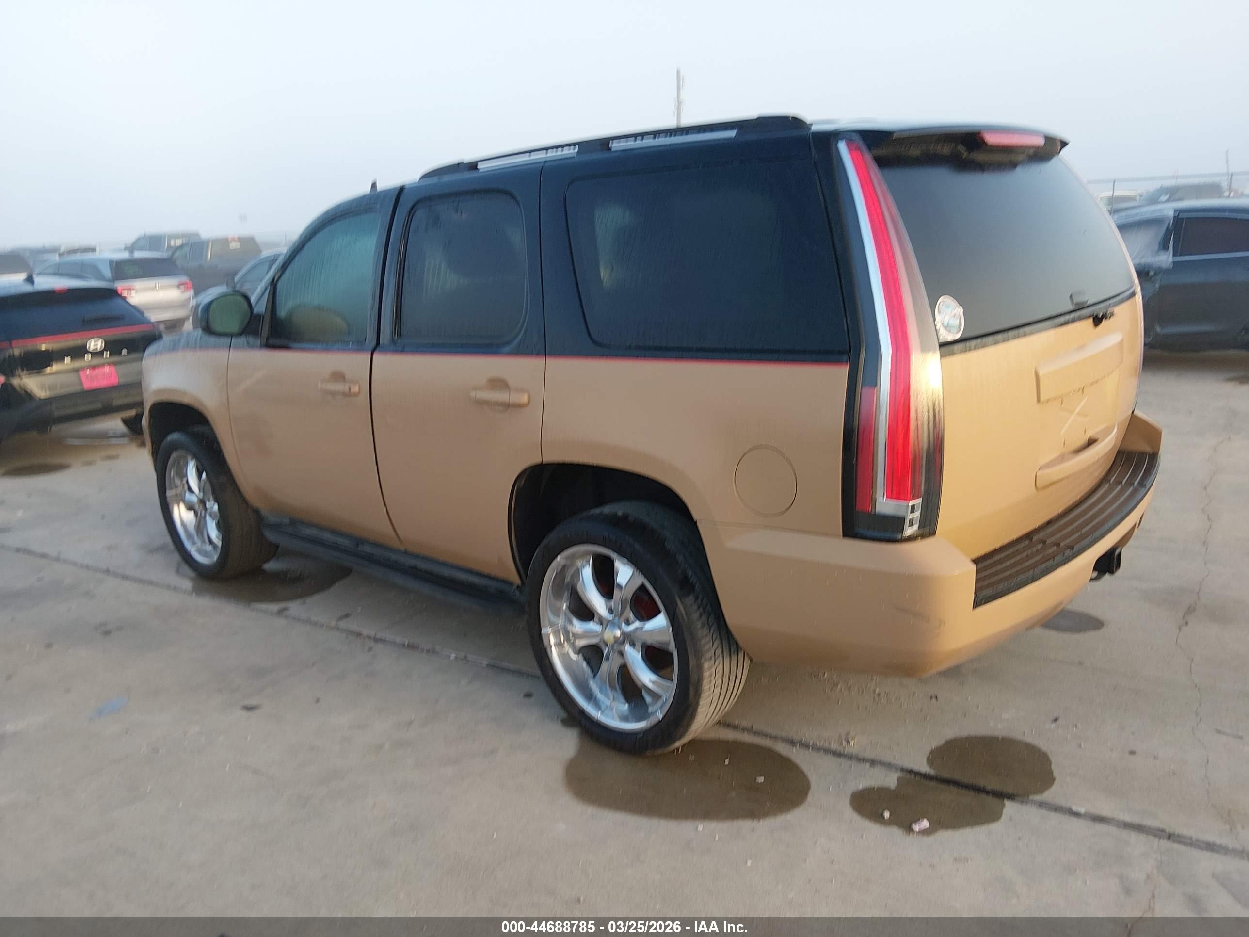 GMC YUKON image 3
