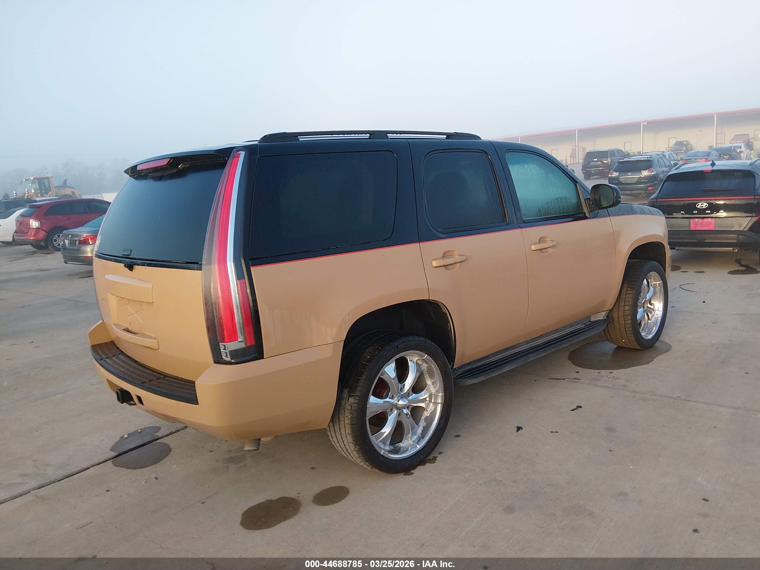 GMC YUKON image 4