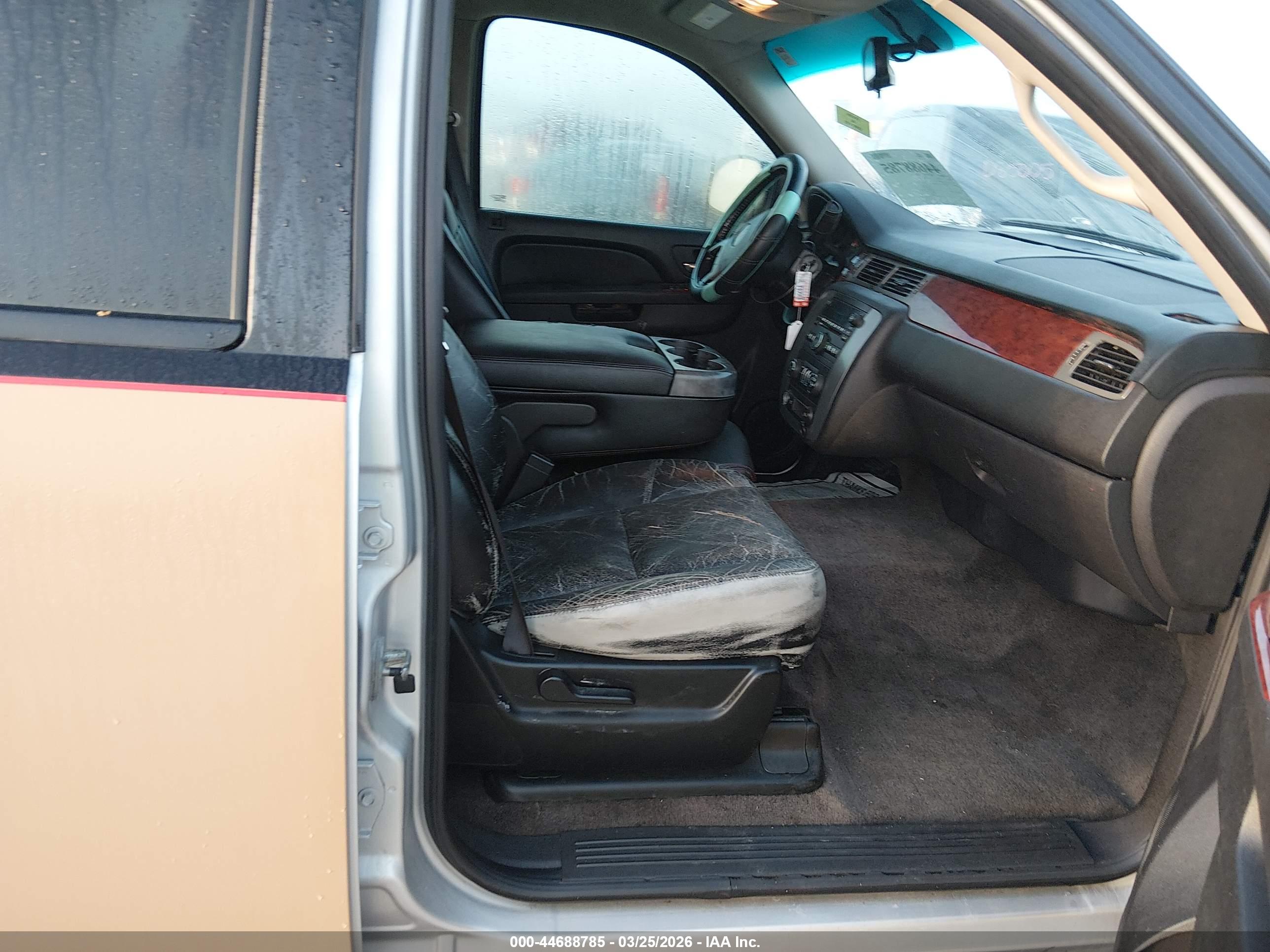GMC YUKON image 5