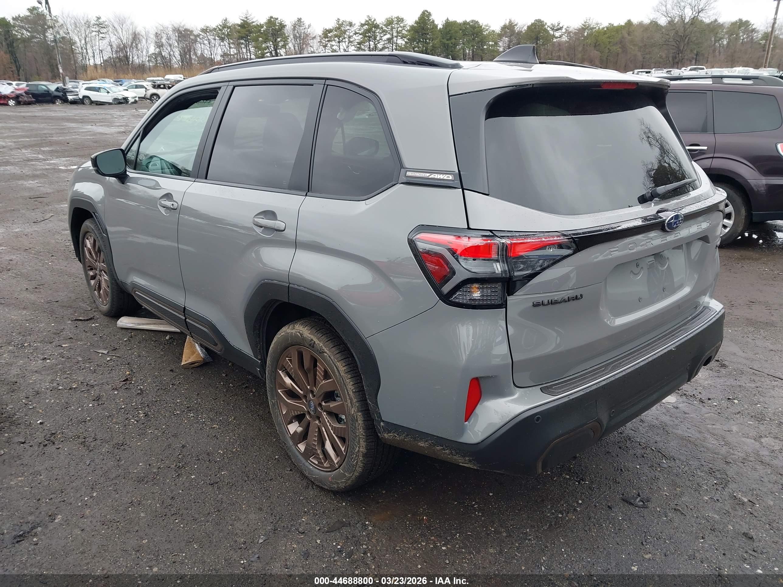 SUBARU FORESTER image 3