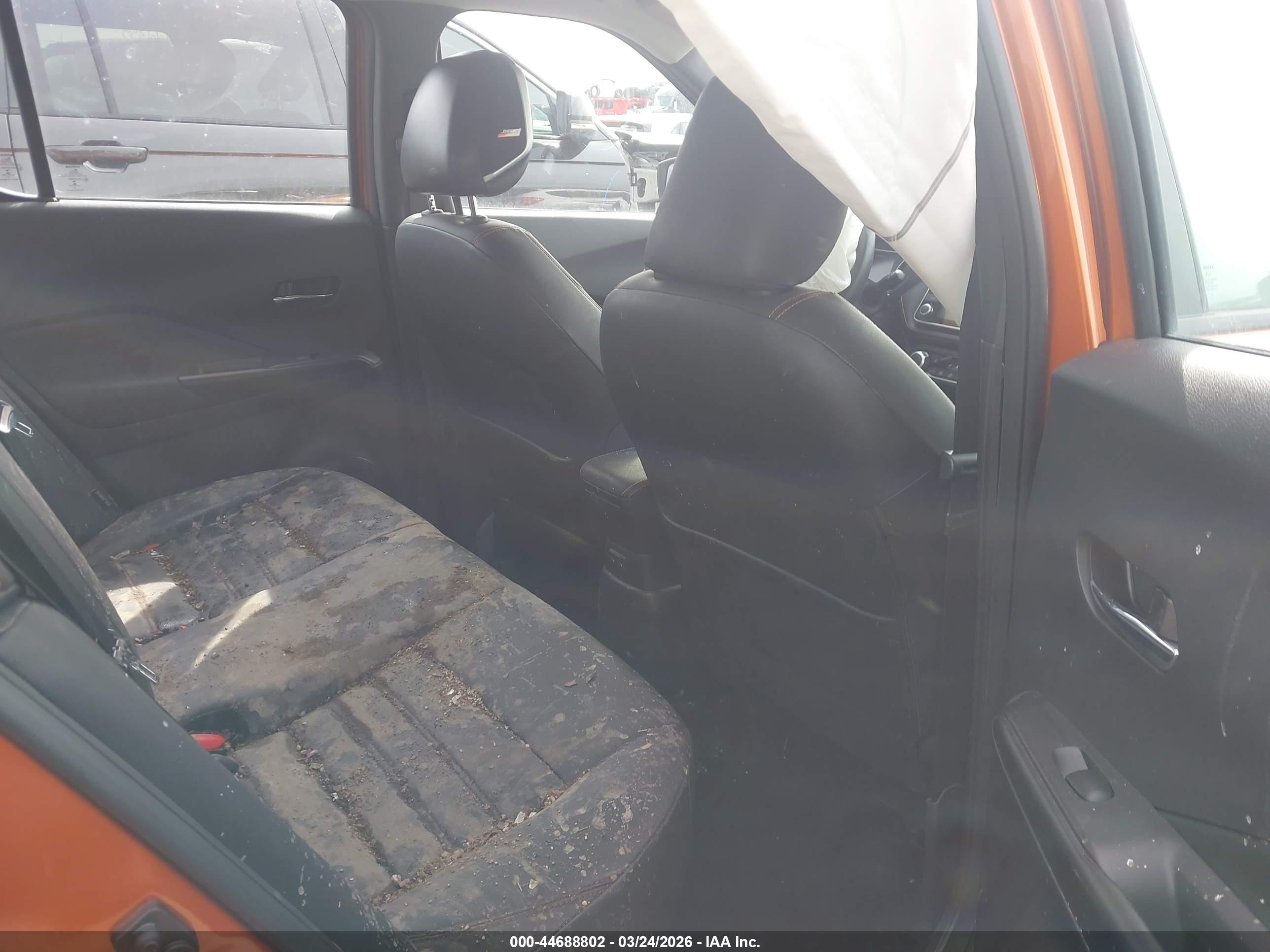 NISSAN KICKS image 8