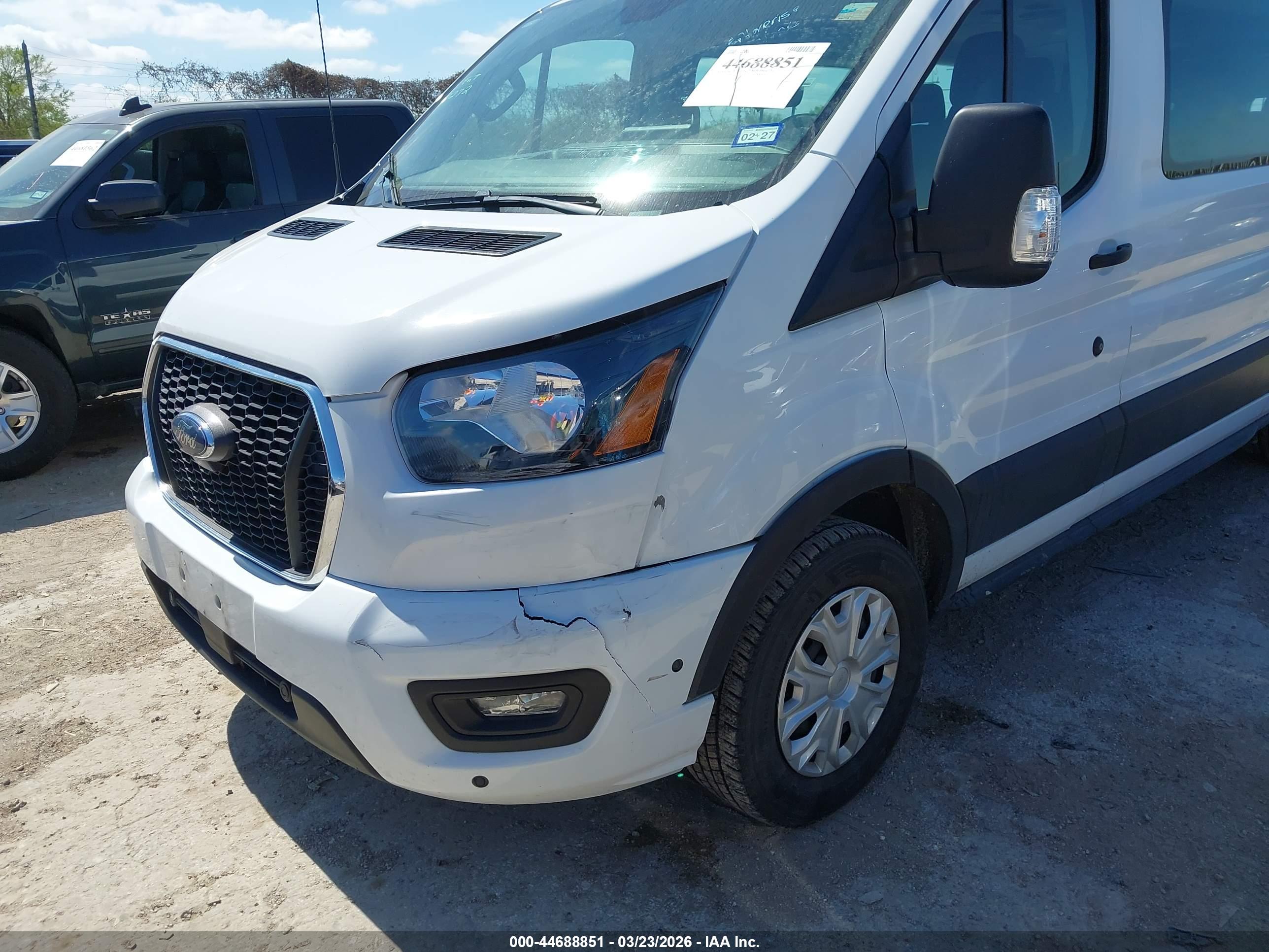 FORD TRANSIT-350 image 6