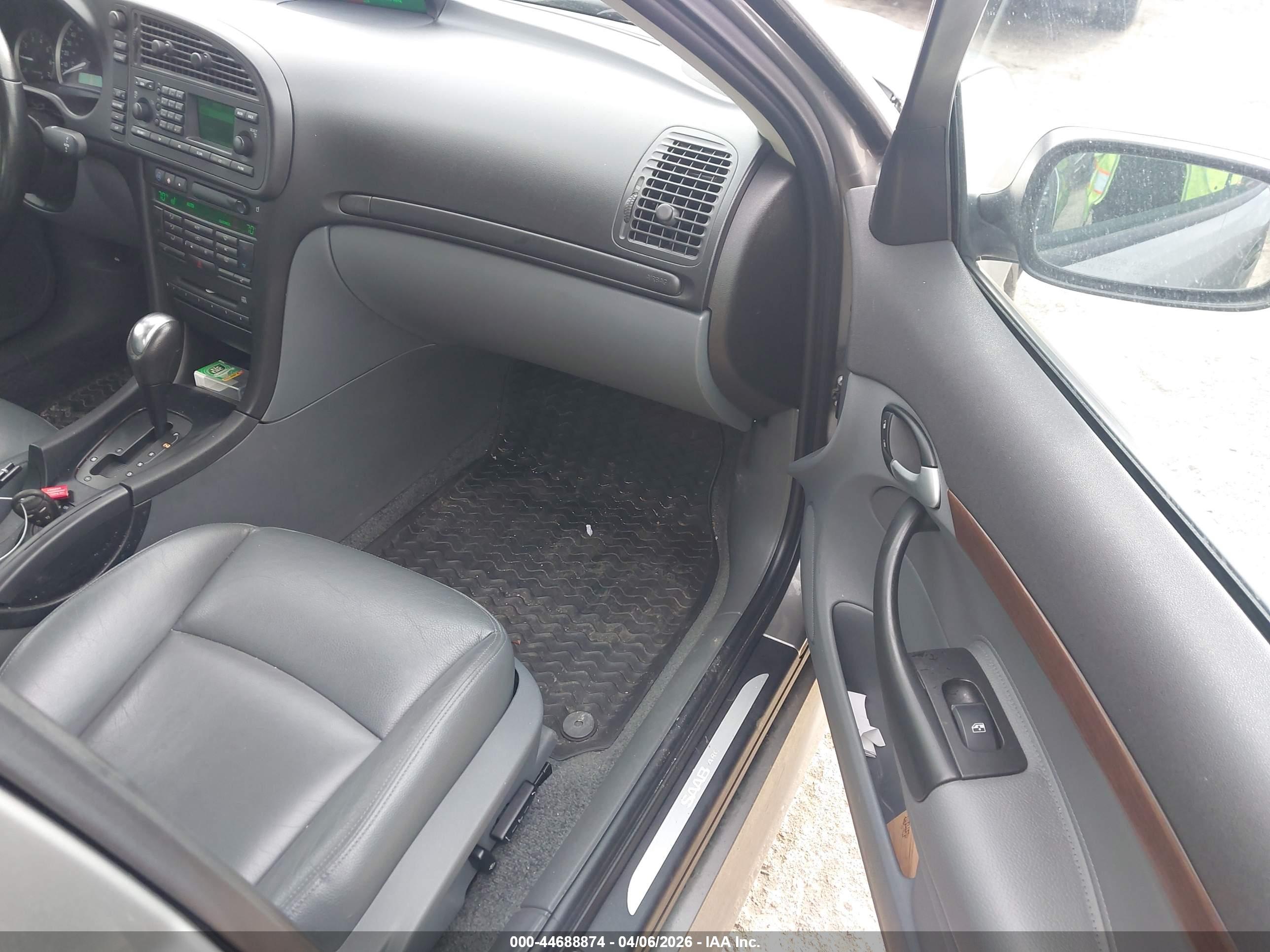 SAAB 9-3 image 5