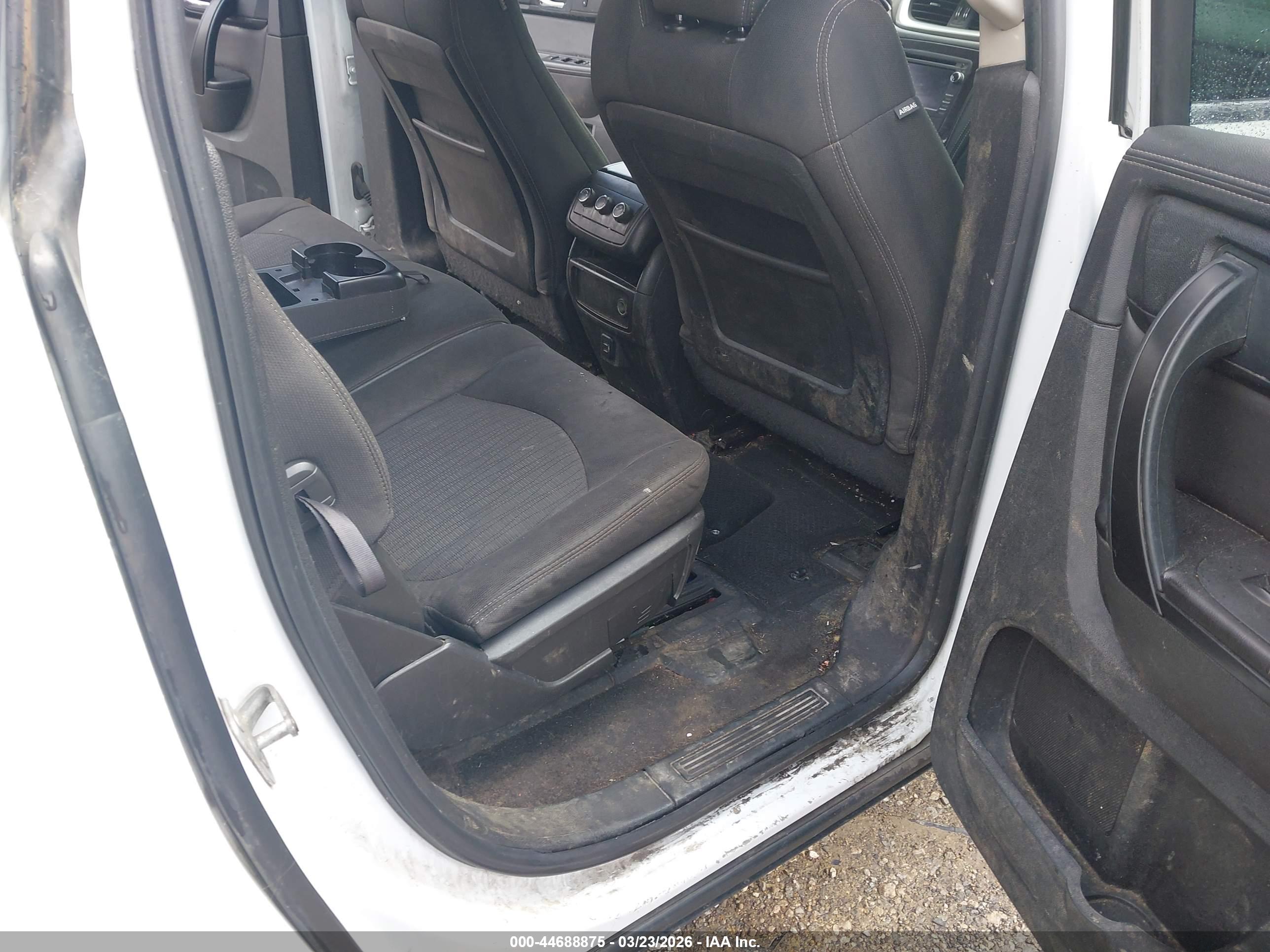 CHEVROLET TRAVERSE image 8