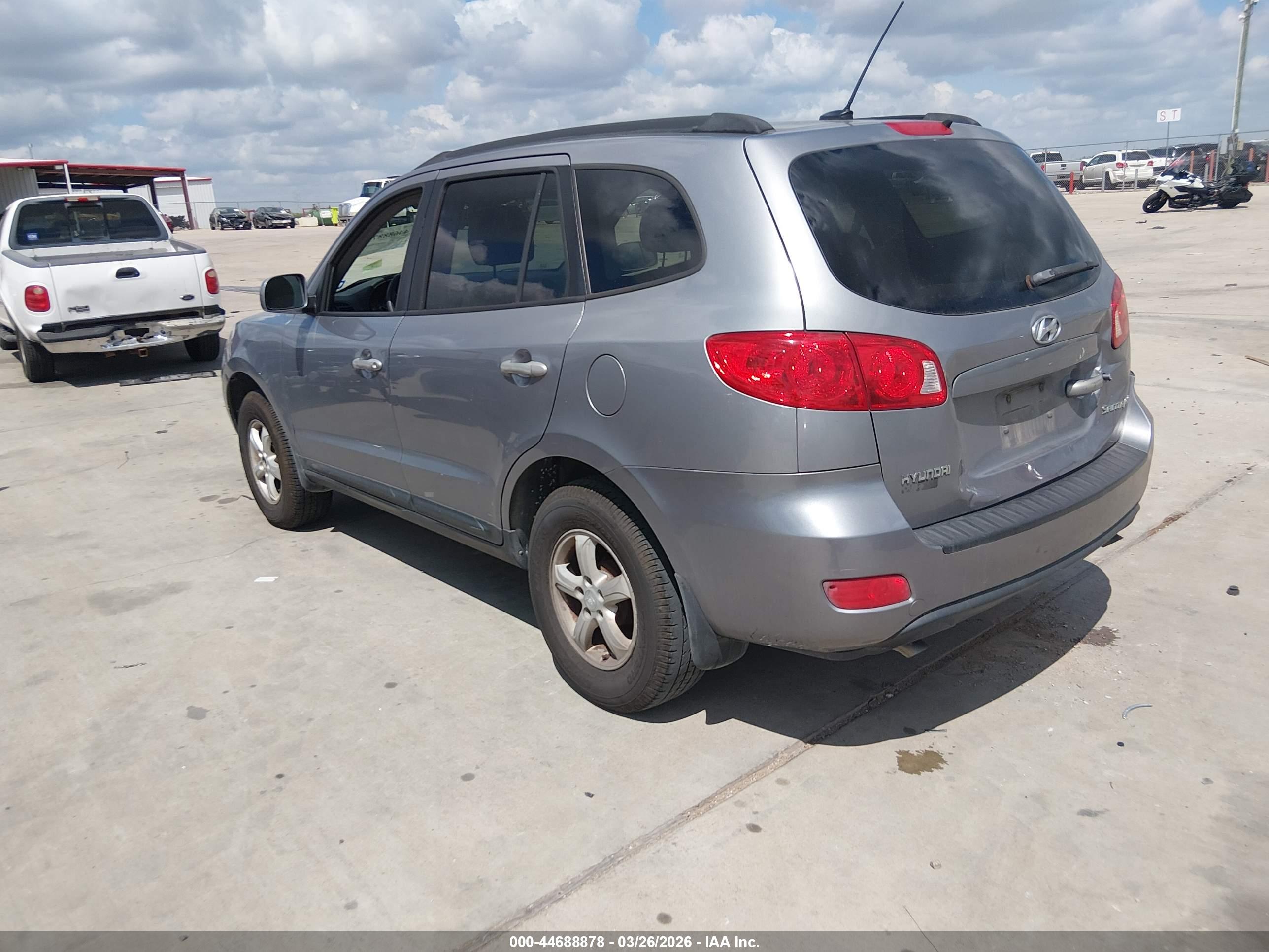 HYUNDAI SANTA image 3