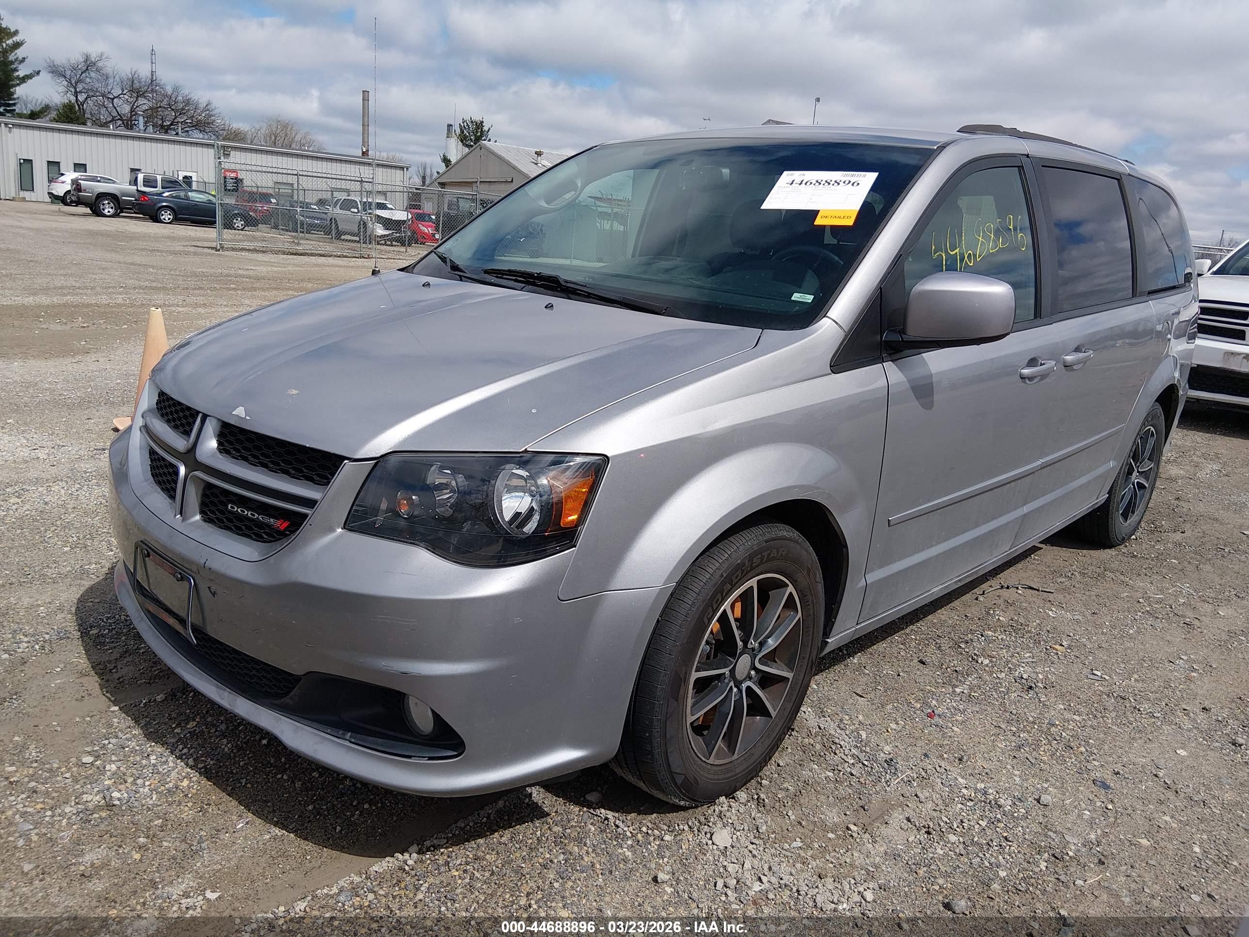 DODGE GRAND image 2
