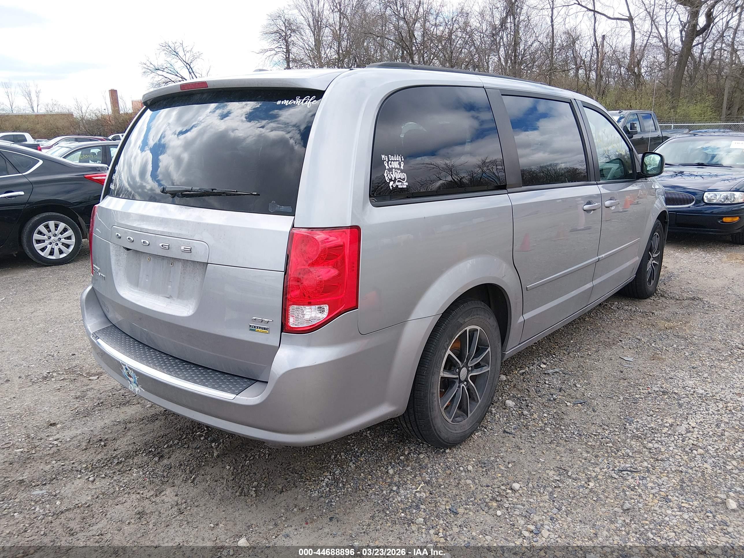 DODGE GRAND image 4