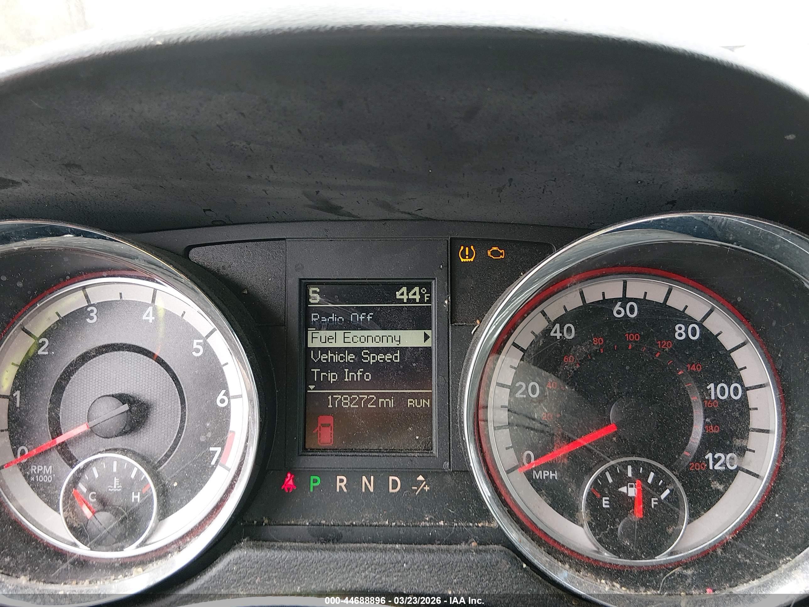 DODGE GRAND image 7