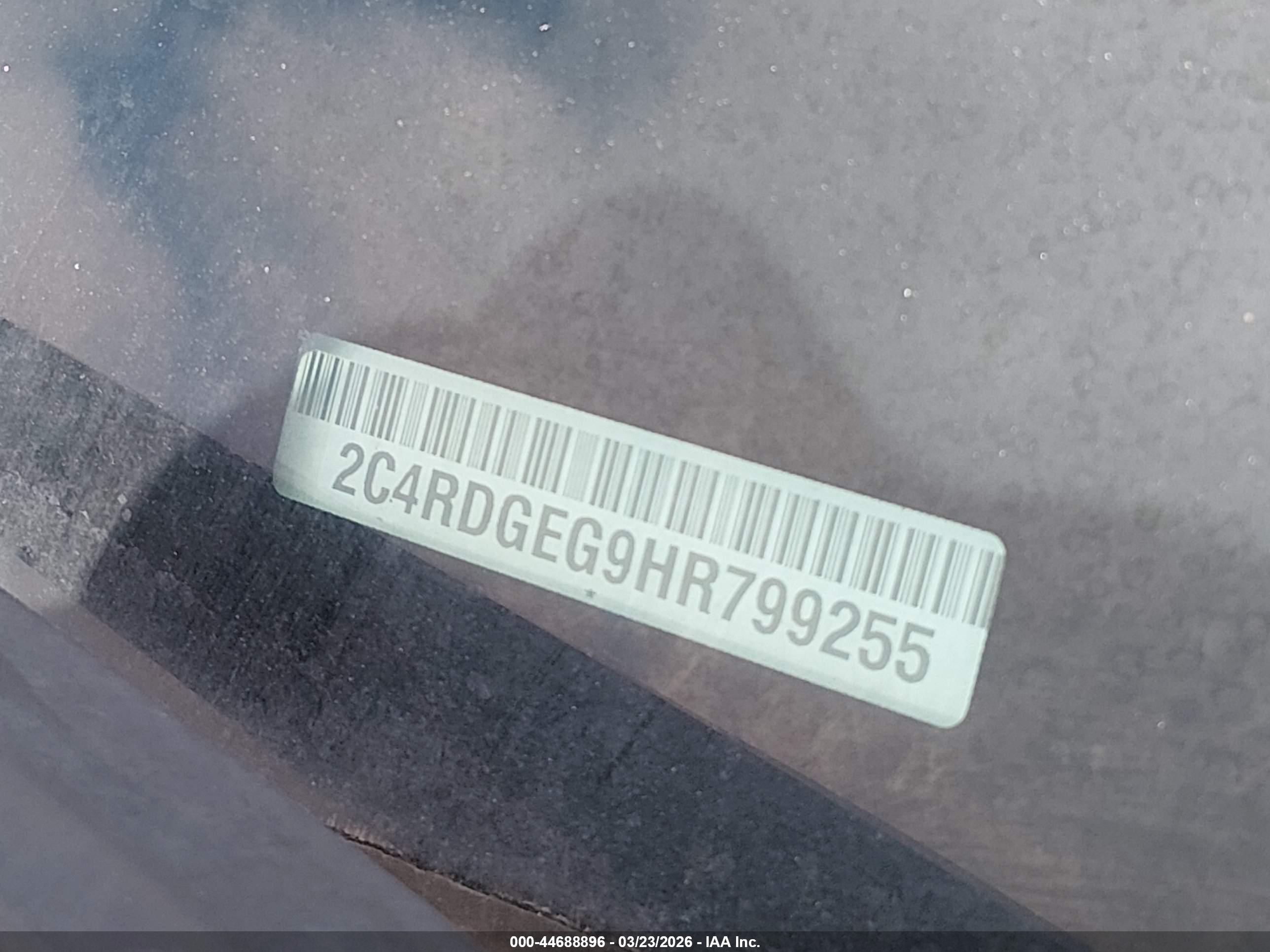 DODGE GRAND image 9