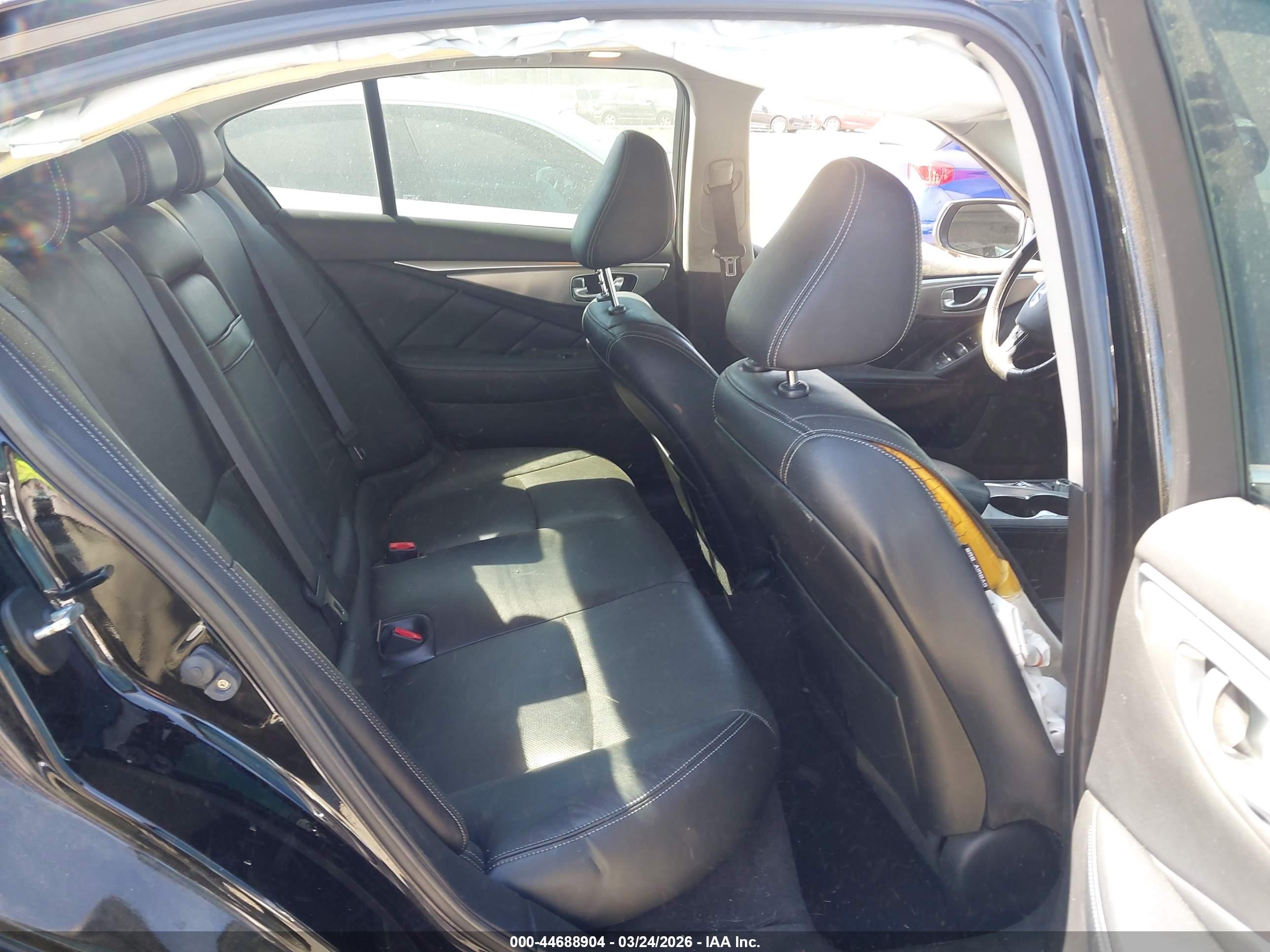 INFINITI Q50 image 8