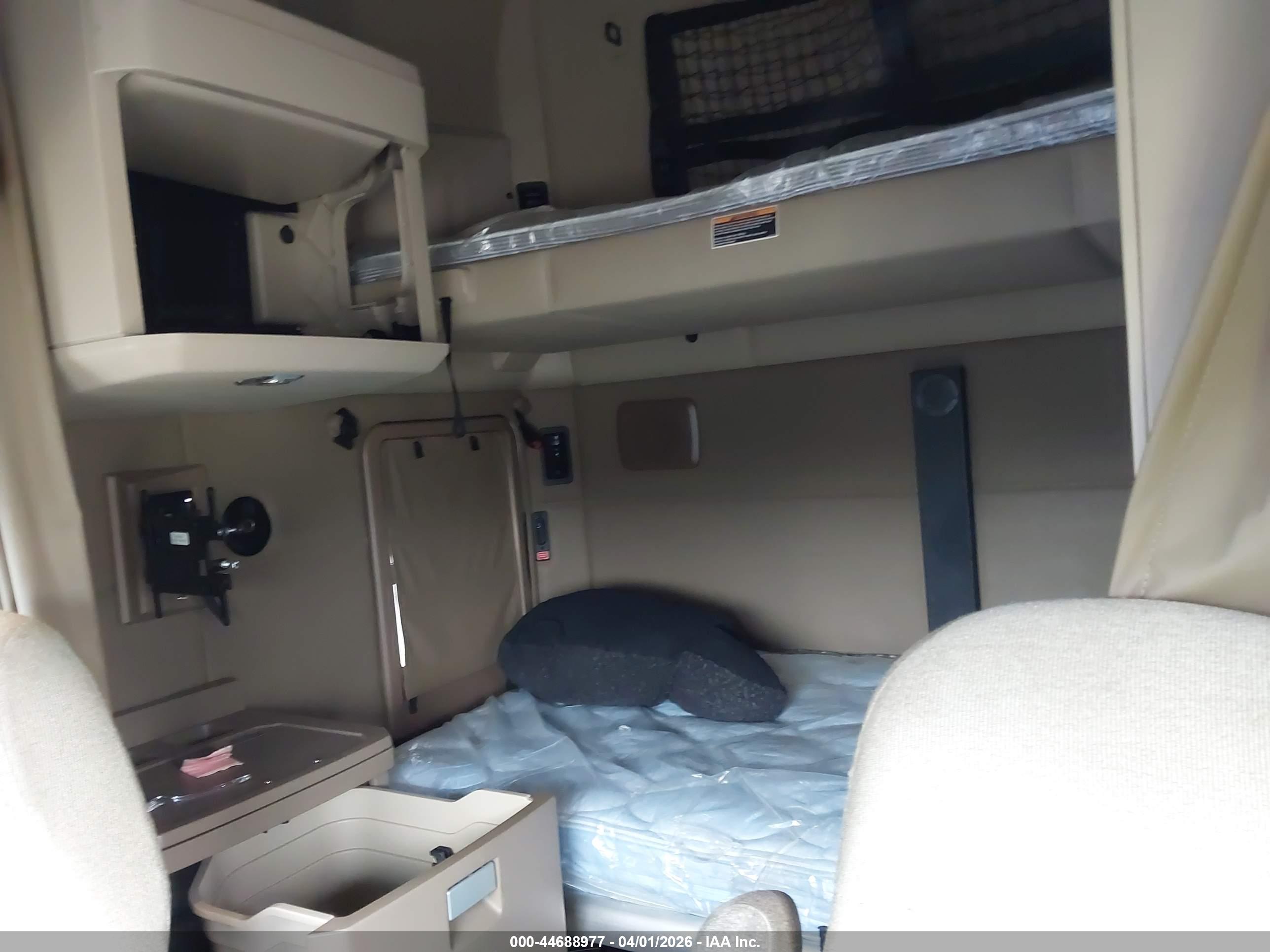 KENWORTH T680 image 7
